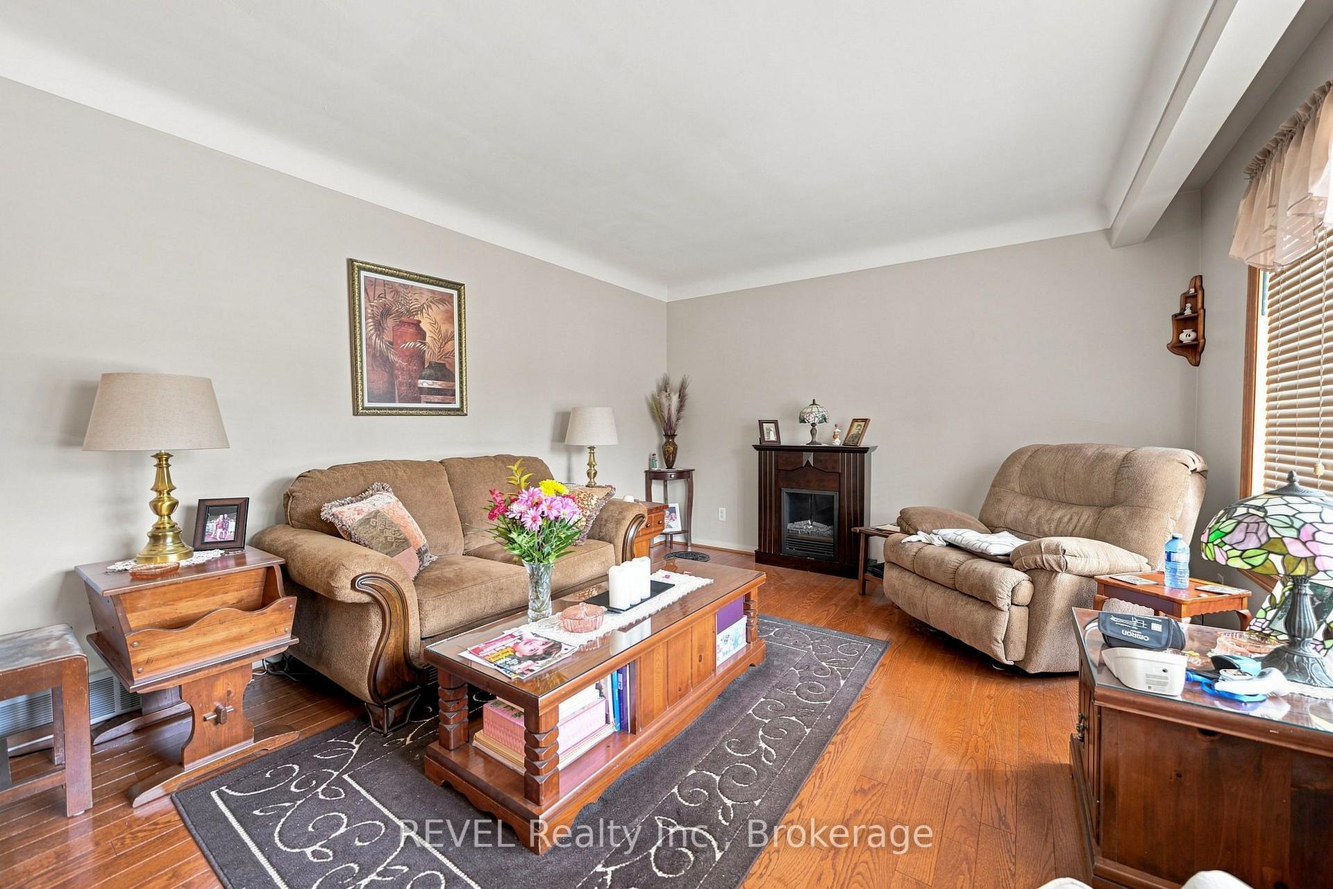 Photo 16 of 563 Bunting Road, St. Catharines, Bunting/Linwell — HOMEH