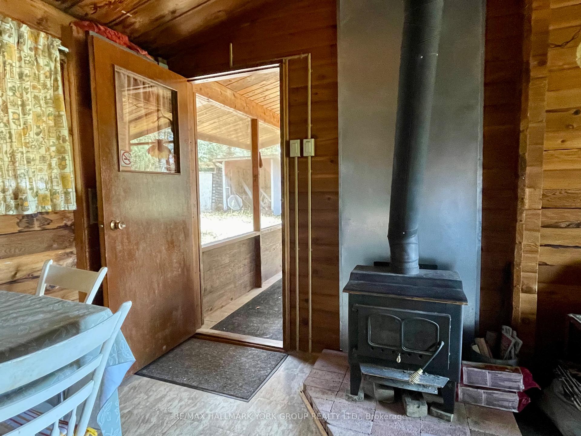 Photo 25 of 41 Maureen Drive, Seguin — HOMEH