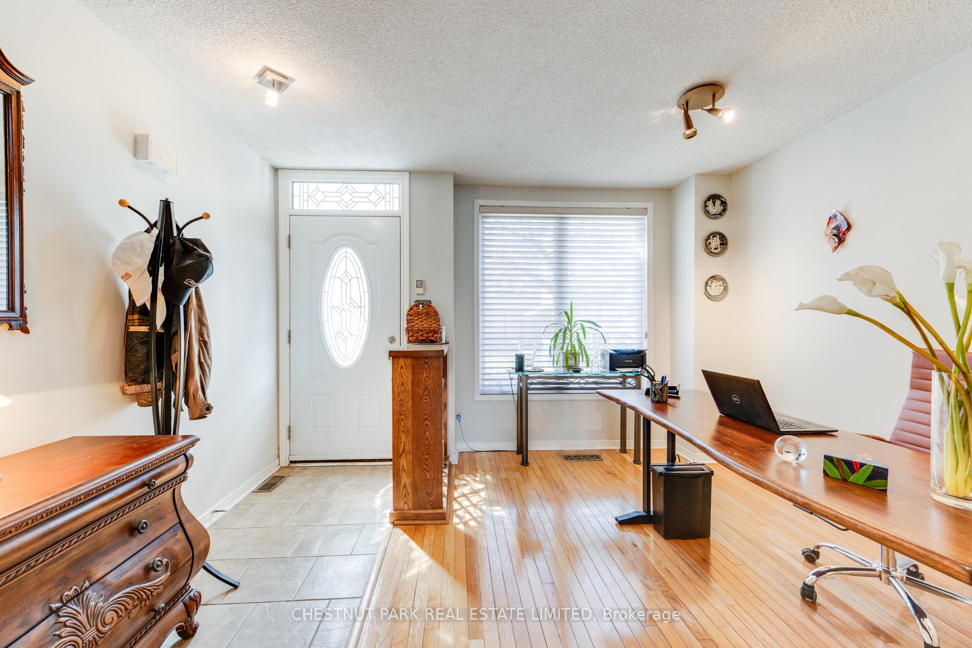 Photo 4 of Unit TH8, 140 Bathurst Street, Toronto, Niagara — HOMEH