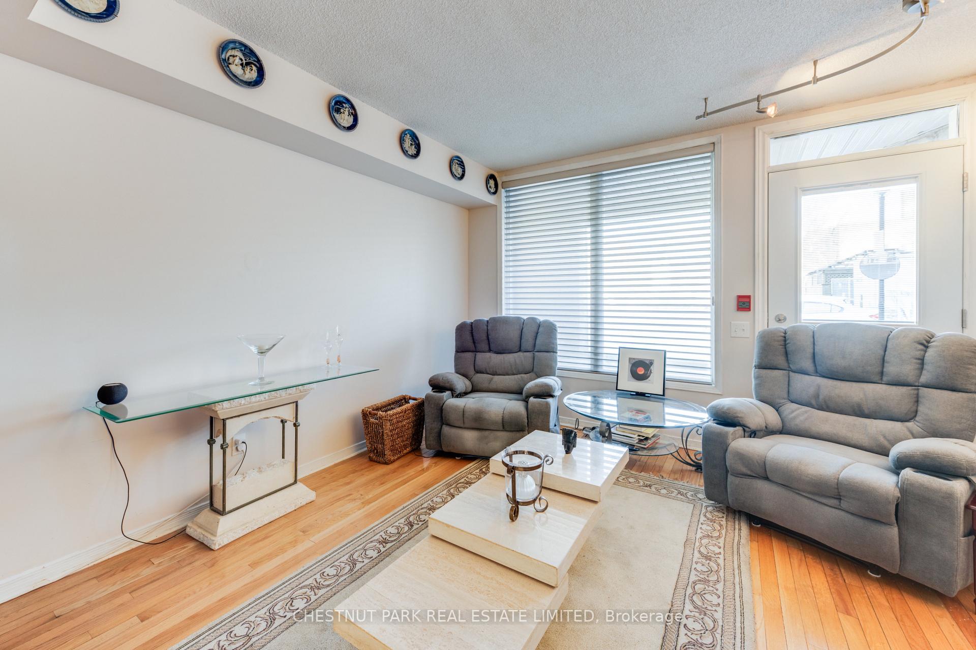 Photo 9 of Unit TH8, 140 Bathurst Street, Toronto, Niagara — HOMEH