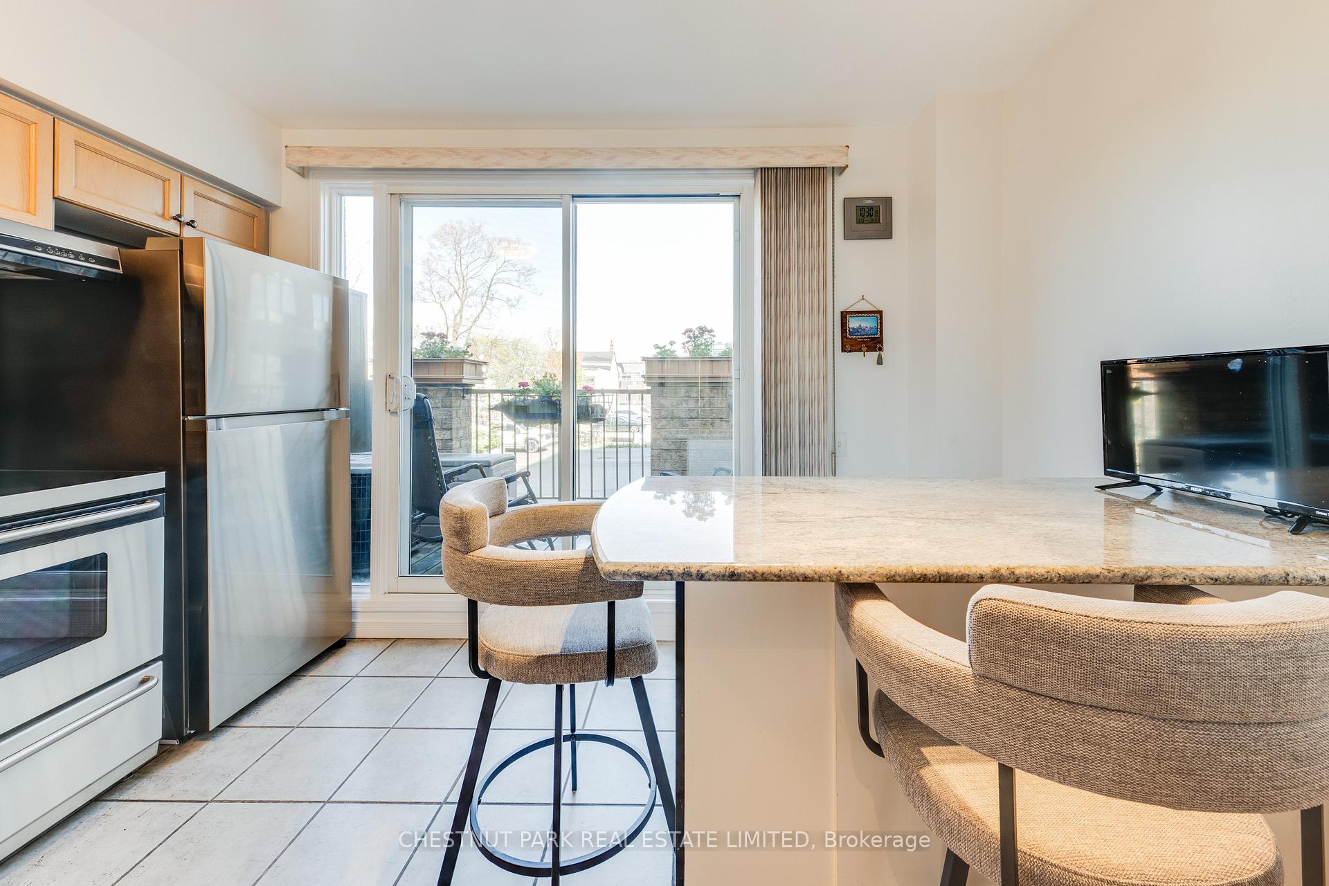 Photo 16 of Unit TH8, 140 Bathurst Street, Toronto, Niagara — HOMEH
