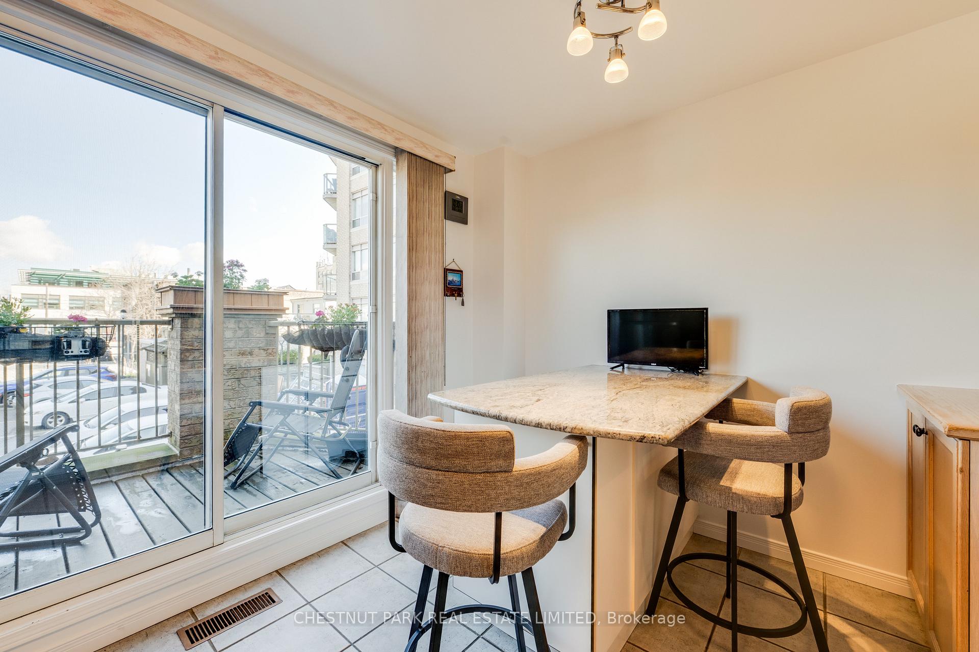 Photo 18 of Unit TH8, 140 Bathurst Street, Toronto, Niagara — HOMEH