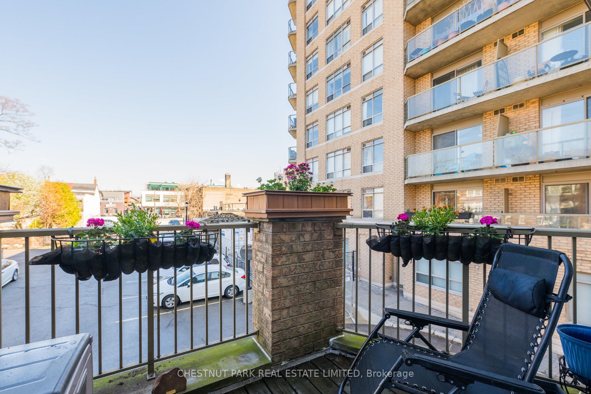 Photo 19 of Unit TH8, 140 Bathurst Street, Toronto, Niagara — HOMEH
