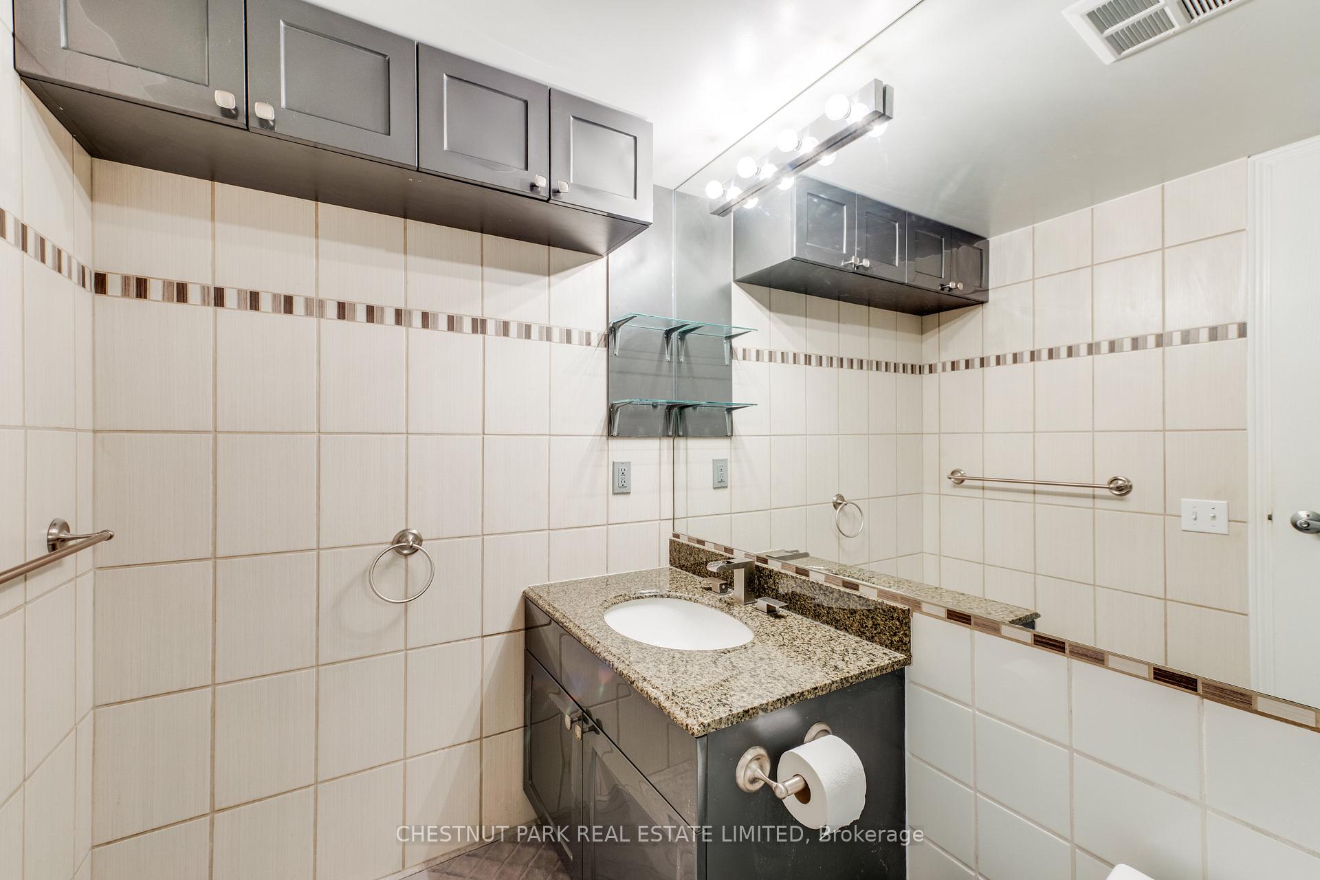 Photo 32 of Unit TH8, 140 Bathurst Street, Toronto, Niagara — HOMEH