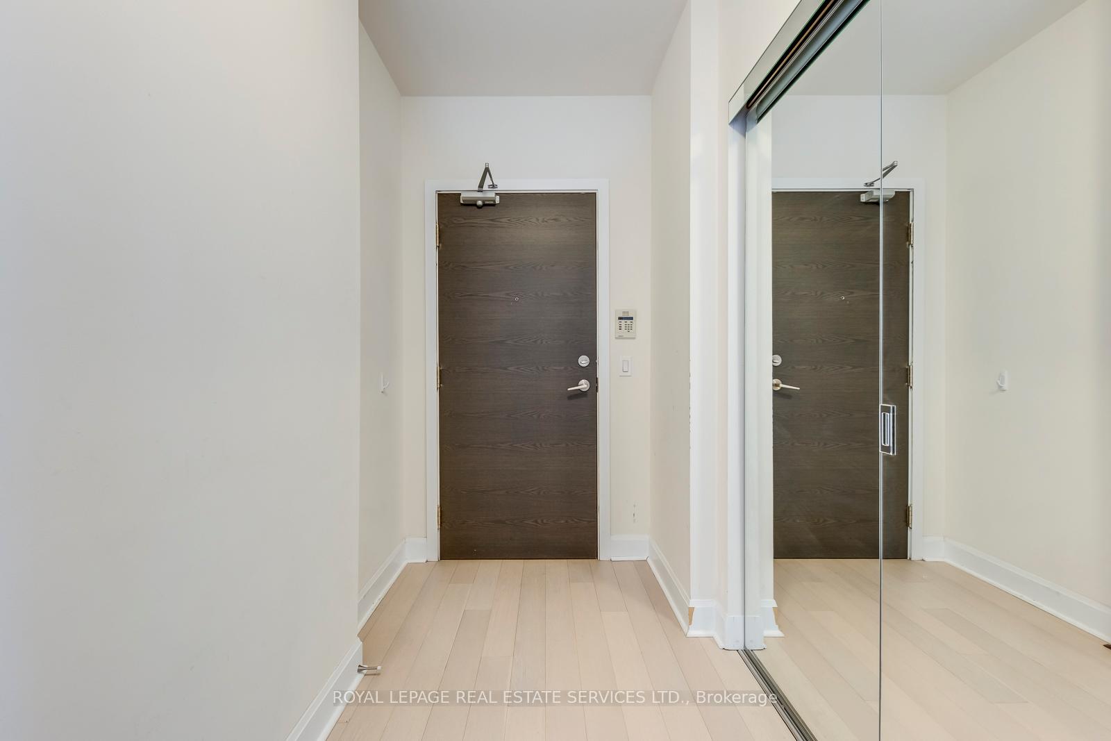 Photo 4 of Unit 3706, 33 Shore Breeze Drive, Etobicoke, Mimico — HOMEH