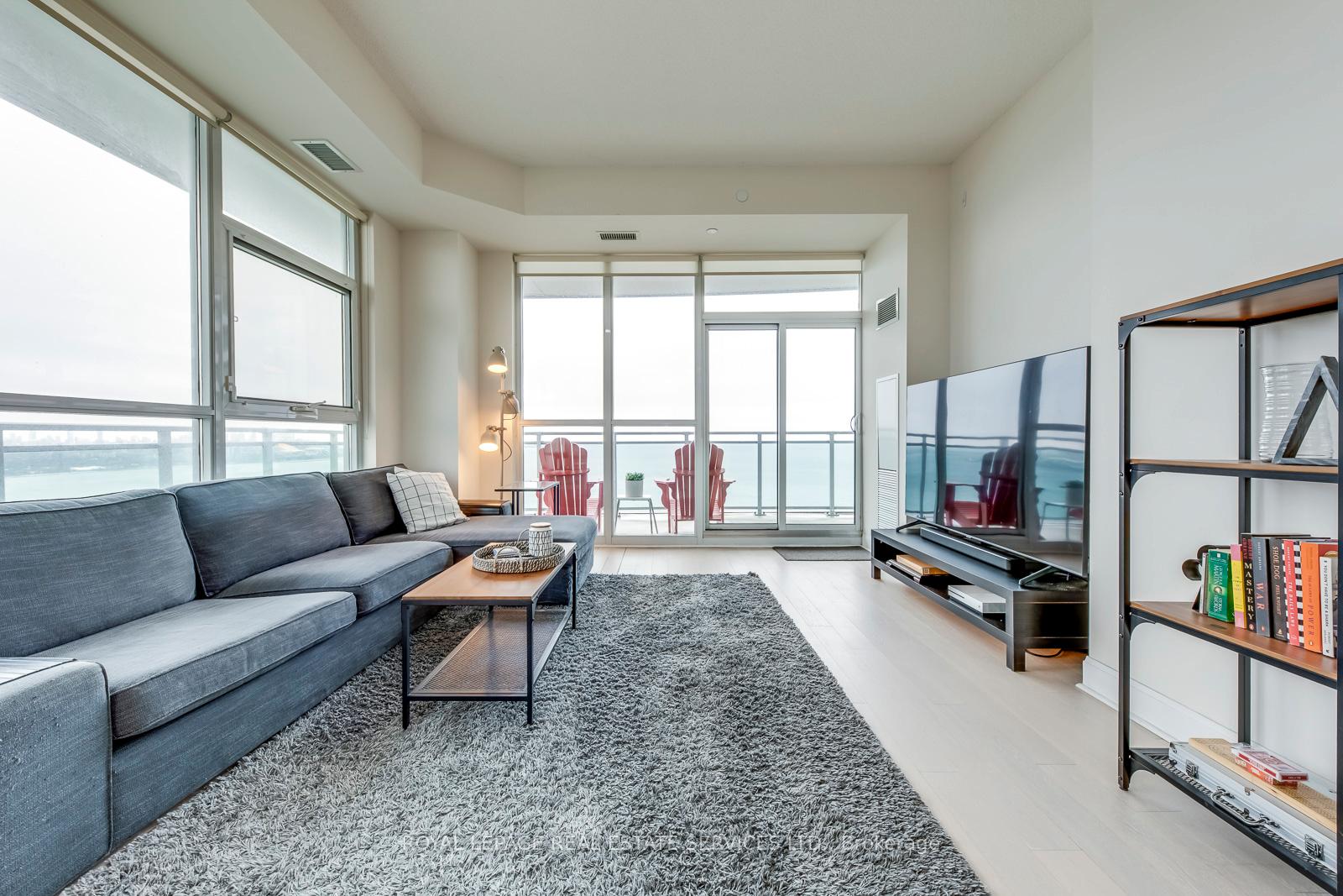 Photo 8 of Unit 3706, 33 Shore Breeze Drive, Etobicoke, Mimico — HOMEH
