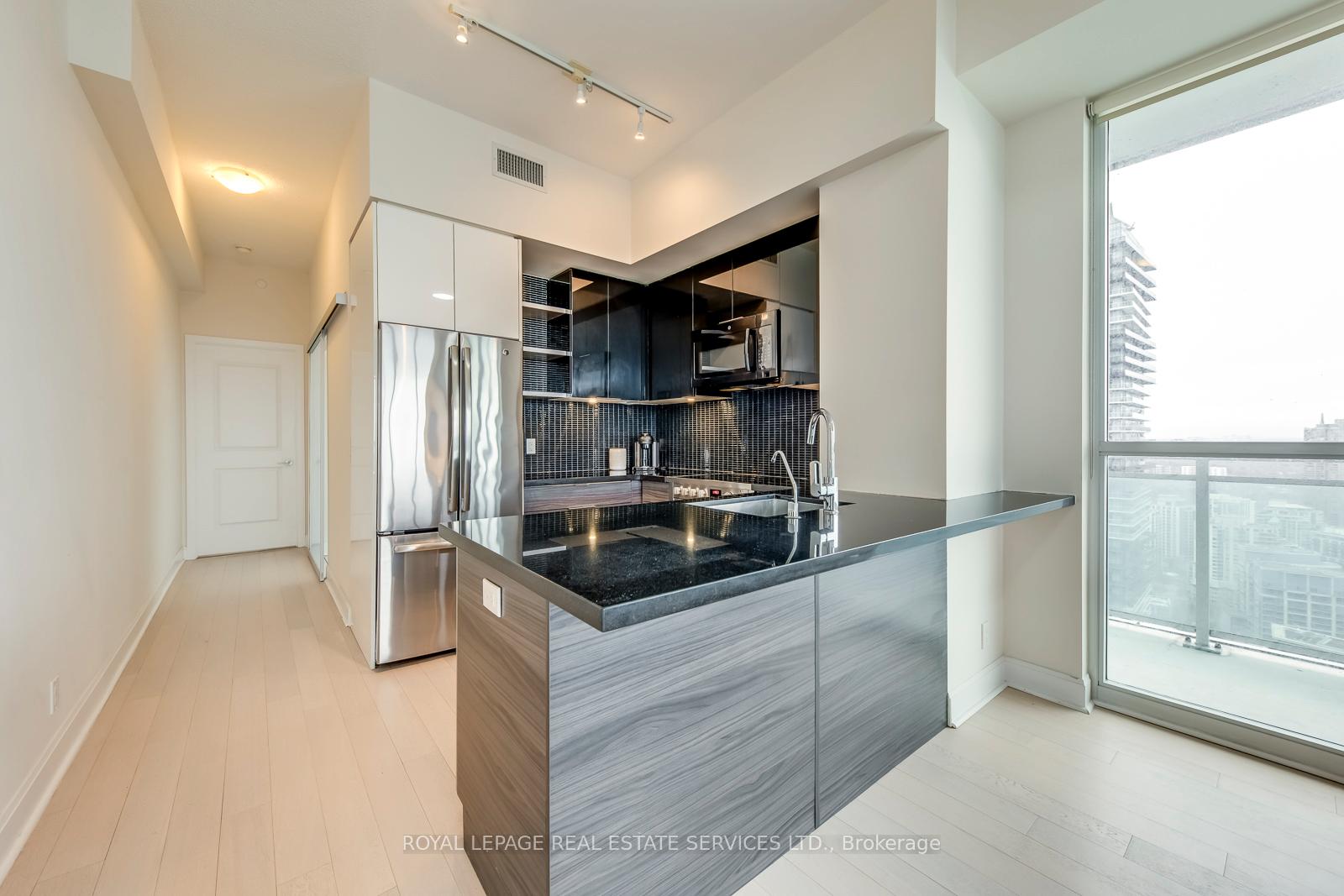 Photo 14 of Unit 3706, 33 Shore Breeze Drive, Etobicoke, Mimico — HOMEH