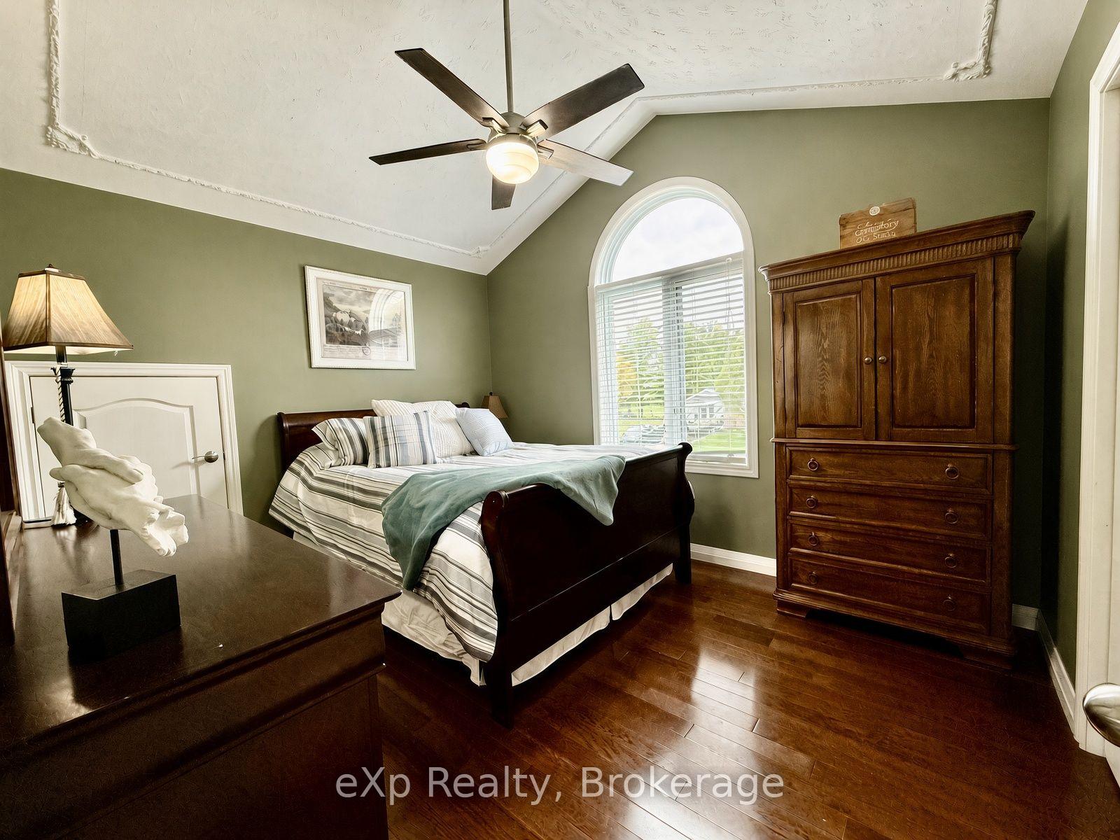 Photo 40 of 3 Gray Court, South Bruce — HOMEH