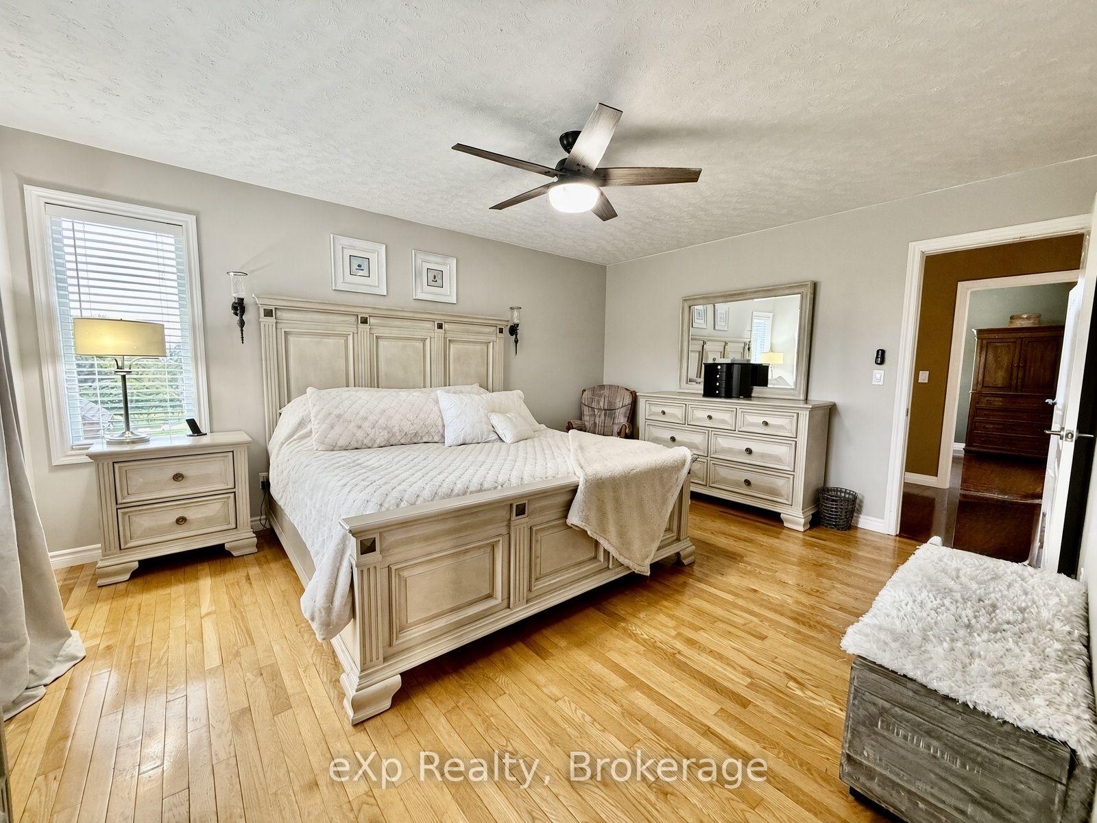 Photo 43 of 3 Gray Court, South Bruce — HOMEH