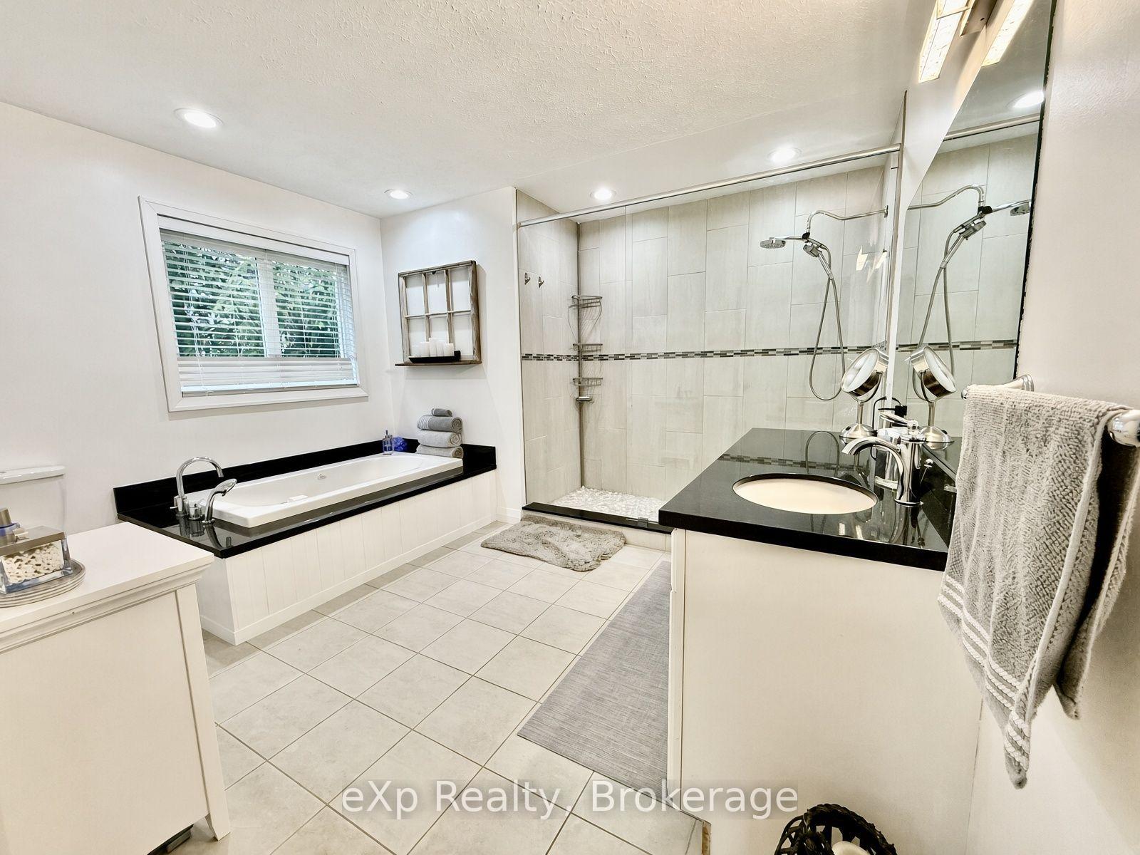 Photo 46 of 3 Gray Court, South Bruce — HOMEH