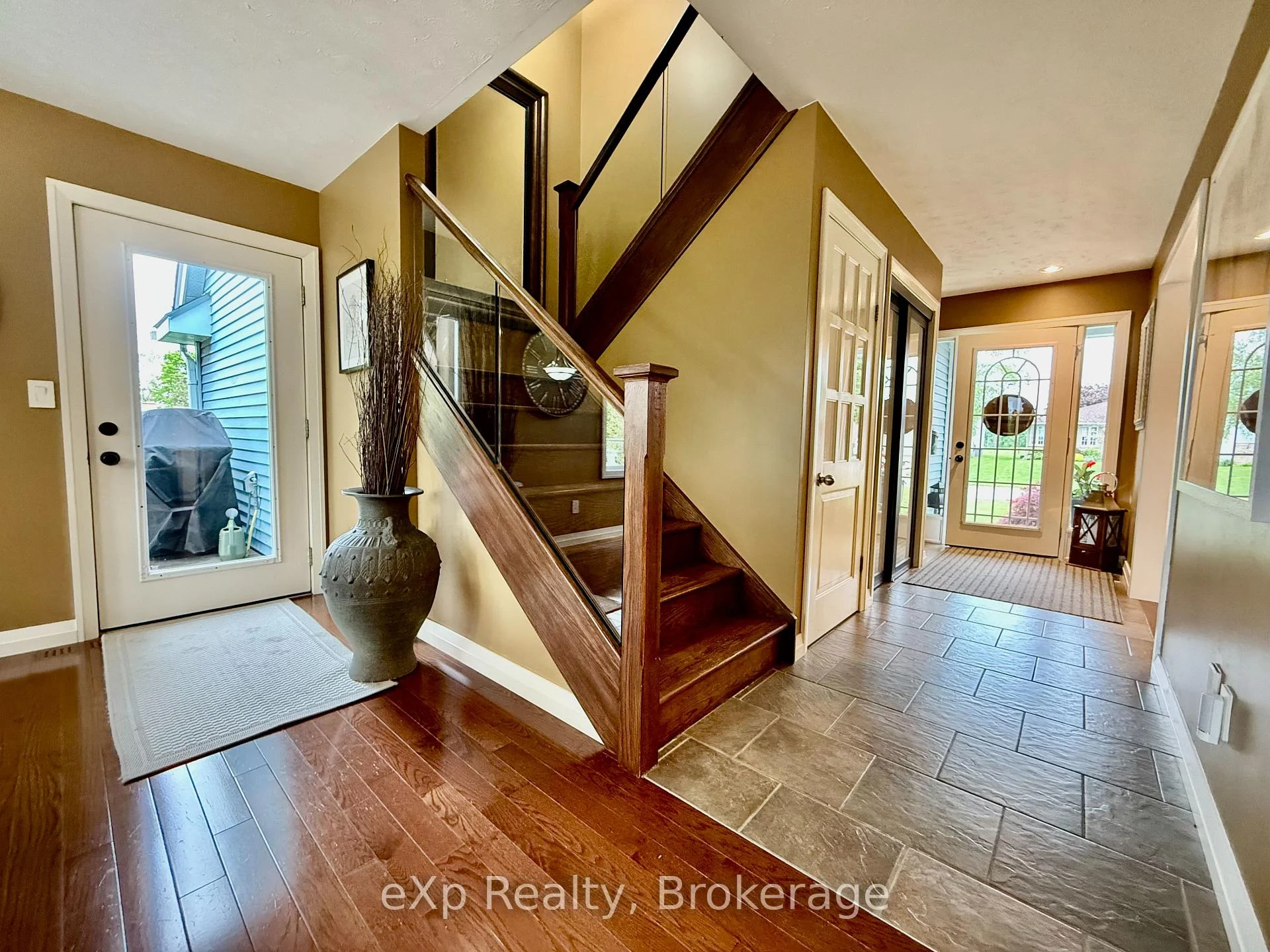 Photo 24 of 3 Gray Court, South Bruce — HOMEH