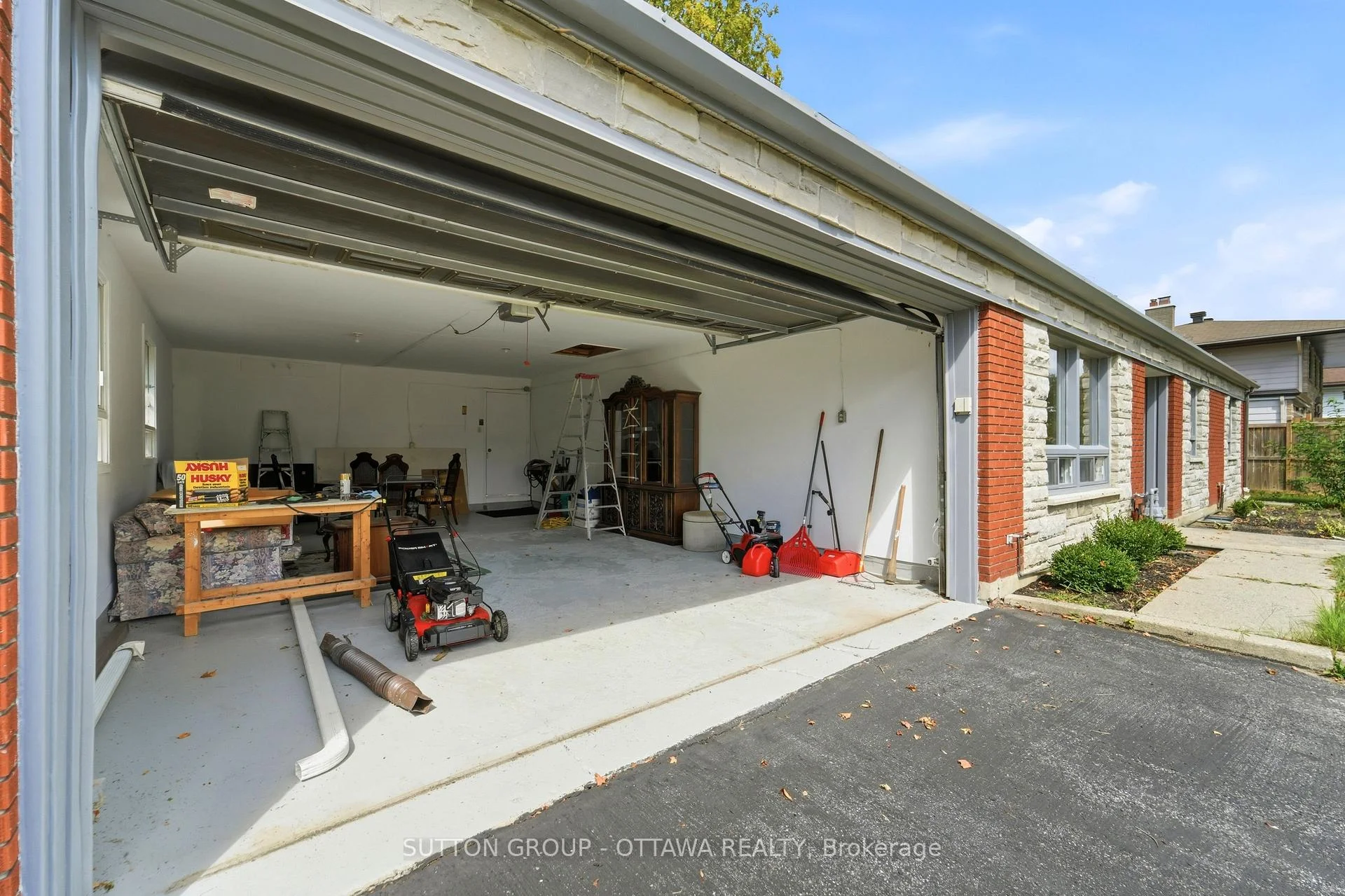 Photo 44 of 1981 Bel-Air Drive, Ottawa, Braemar Park — HOMEH