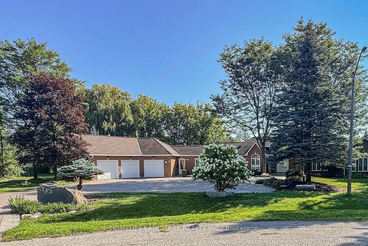 Photo 5 of 113 Offord Crescent, Aurora, Bayview Southeast — HOMEH