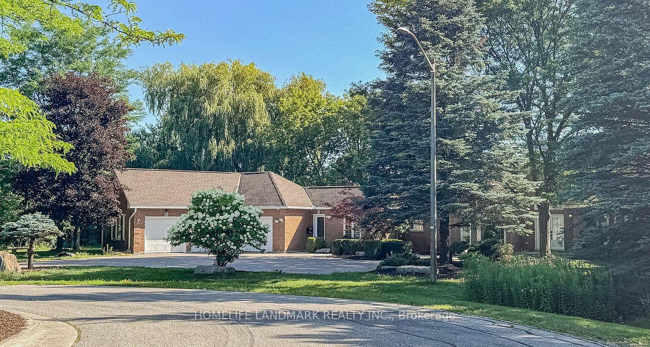 Photo 6 of 113 Offord Crescent, Aurora, Bayview Southeast — HOMEH