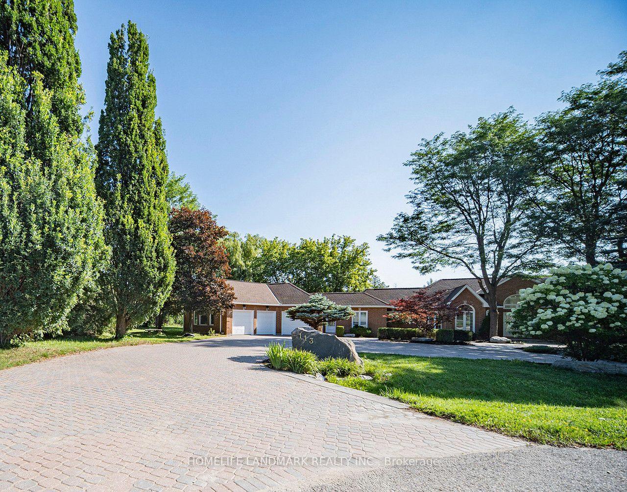 Photo 8 of 113 Offord Crescent, Aurora, Bayview Southeast — HOMEH