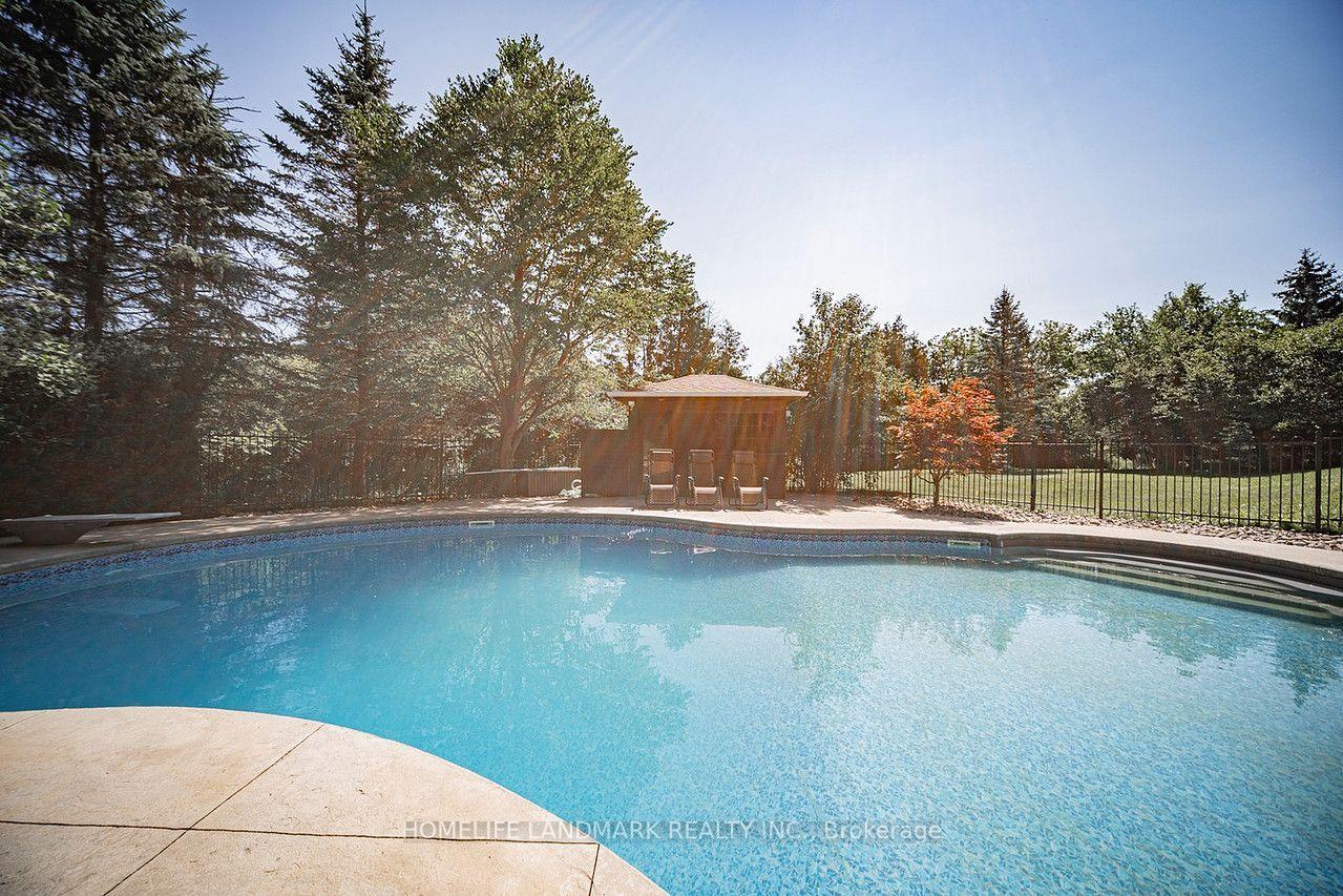Photo 10 of 113 Offord Crescent, Aurora, Bayview Southeast — HOMEH