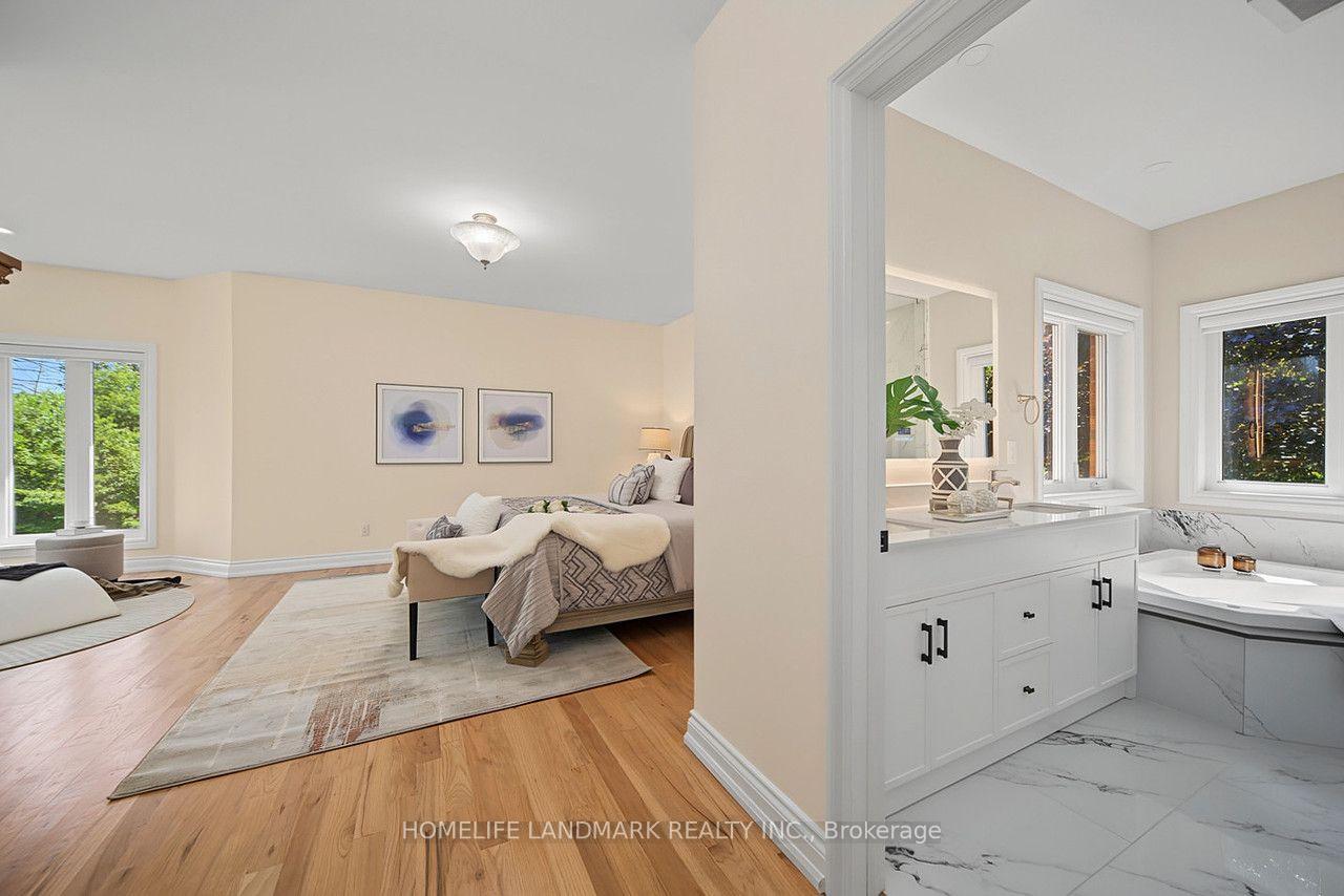 Photo 34 of 113 Offord Crescent, Aurora, Bayview Southeast — HOMEH