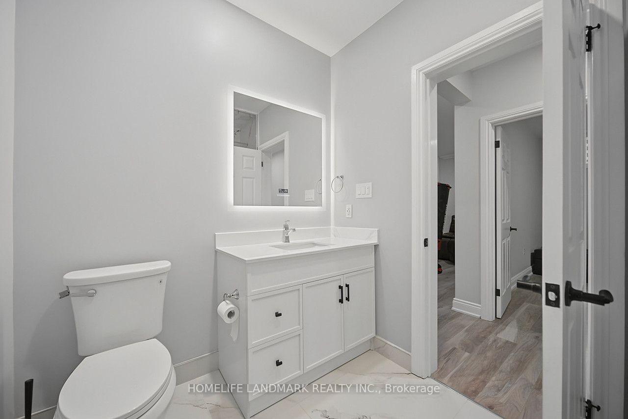 Photo 44 of 113 Offord Crescent, Aurora, Bayview Southeast — HOMEH