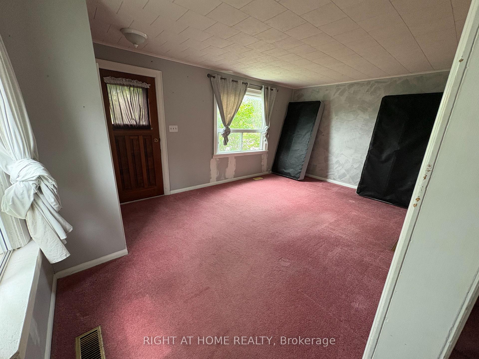 Photo 8 of 2591 Trulls Road, Clarington, Courtice — HOMEH