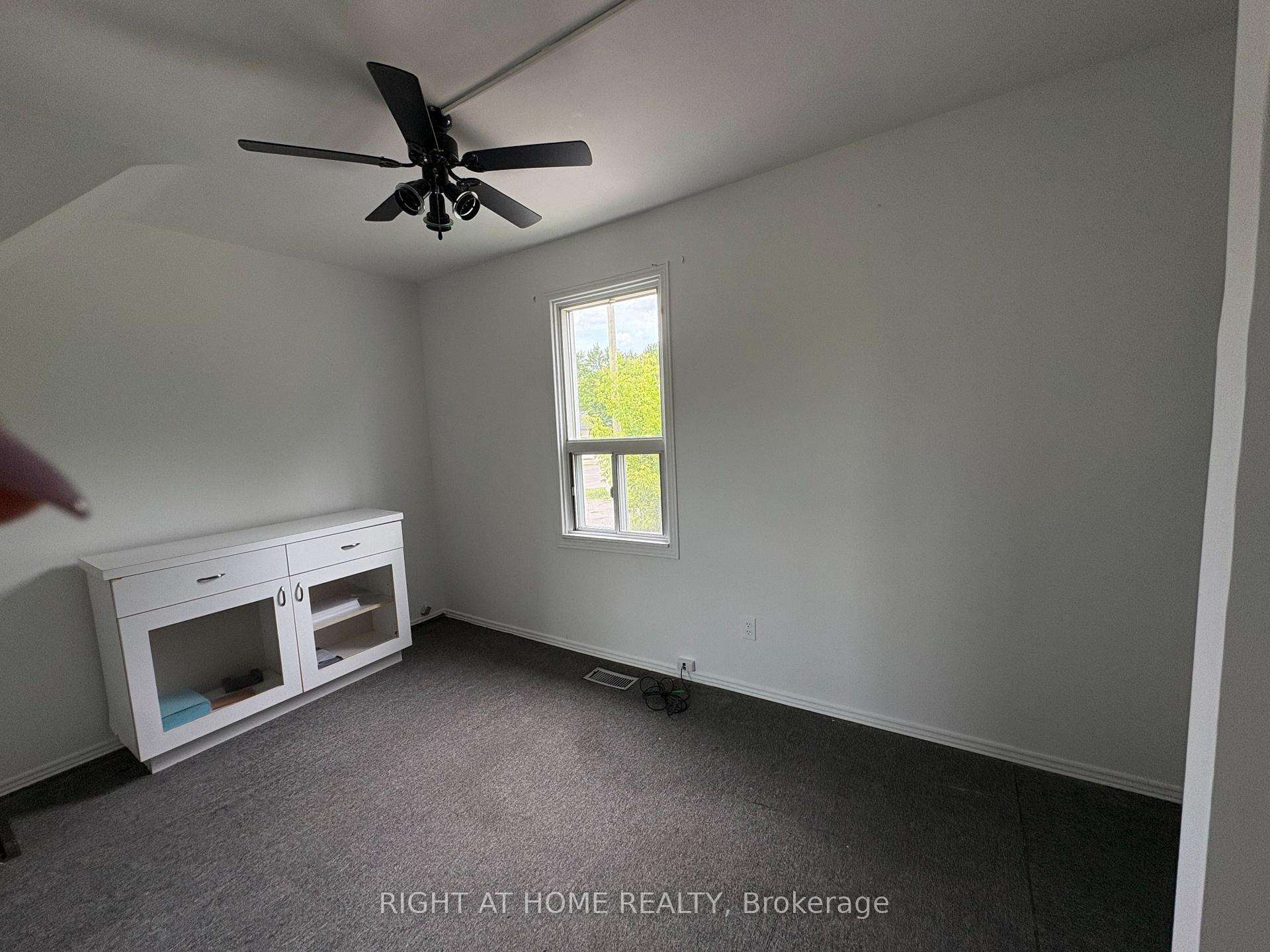 Photo 12 of 2591 Trulls Road, Clarington, Courtice — HOMEH