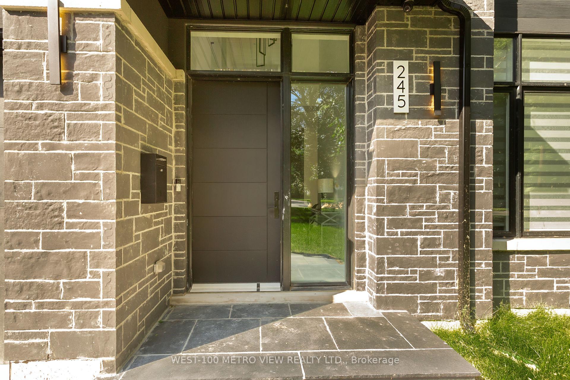 Photo 2 of 245 Bronte Road, Oakville, Bronte — HOMEH