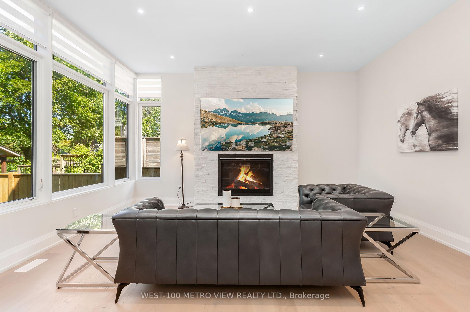 Photo 7 of 245 Bronte Road, Oakville, Bronte — HOMEH