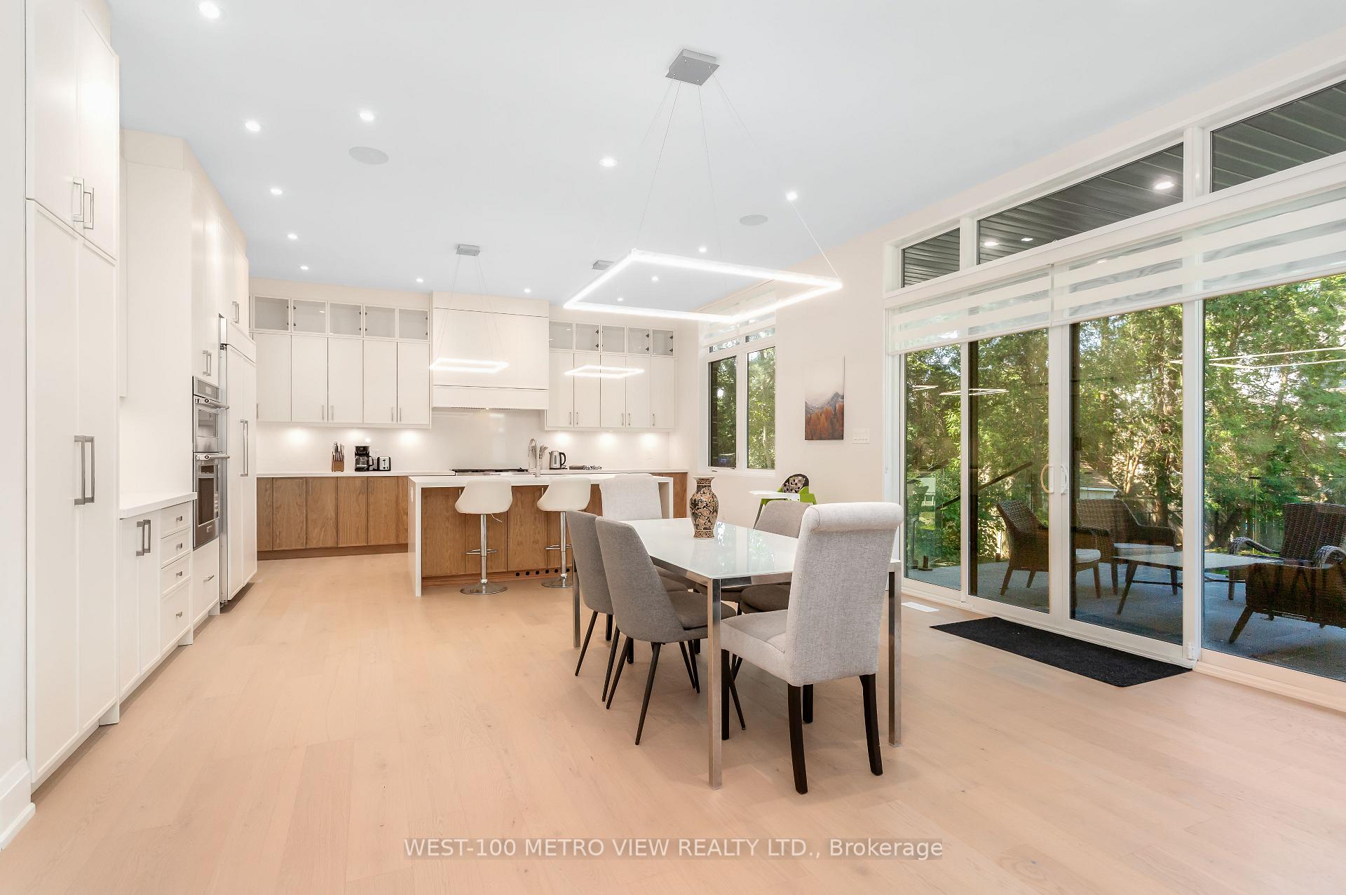 Photo 9 of 245 Bronte Road, Oakville, Bronte — HOMEH