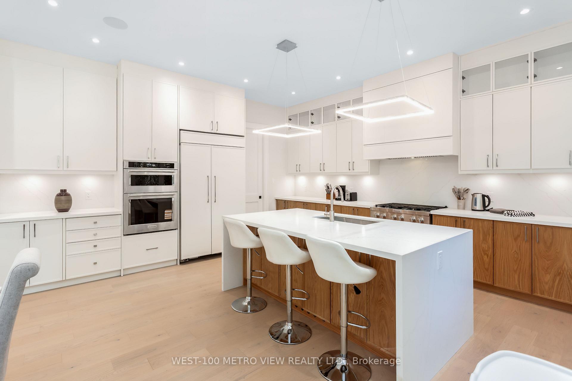 Photo 10 of 245 Bronte Road, Oakville, Bronte — HOMEH