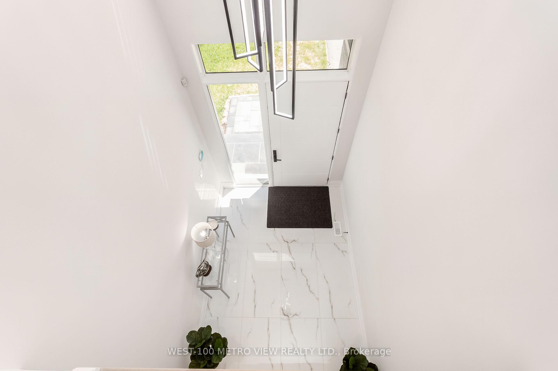 Photo 18 of 245 Bronte Road, Oakville, Bronte — HOMEH
