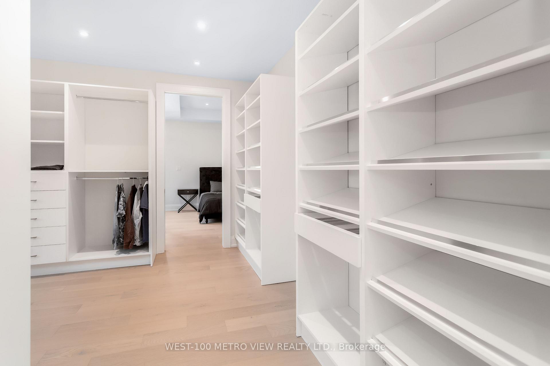 Photo 21 of 245 Bronte Road, Oakville, Bronte — HOMEH