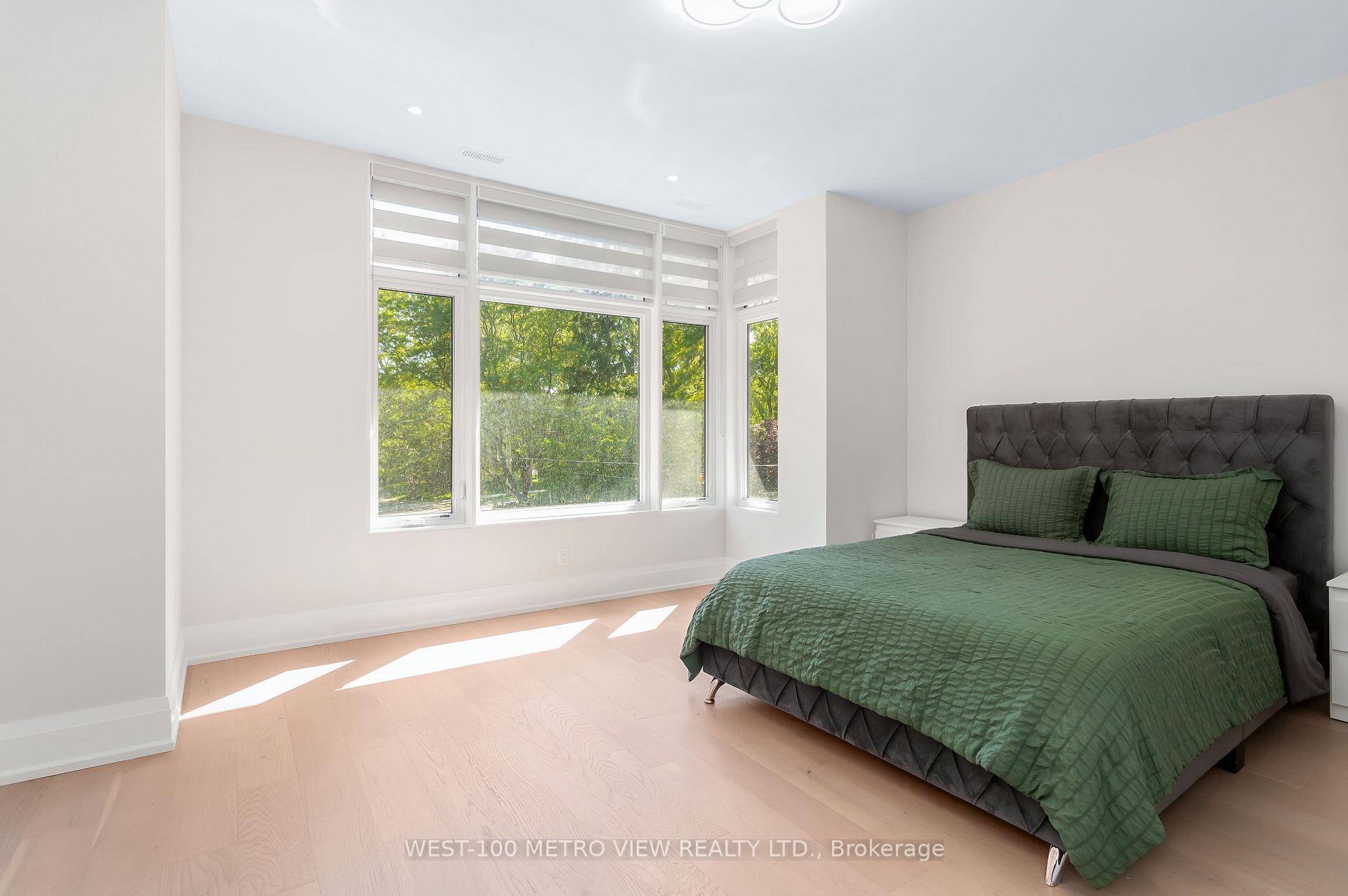 Photo 27 of 245 Bronte Road, Oakville, Bronte — HOMEH