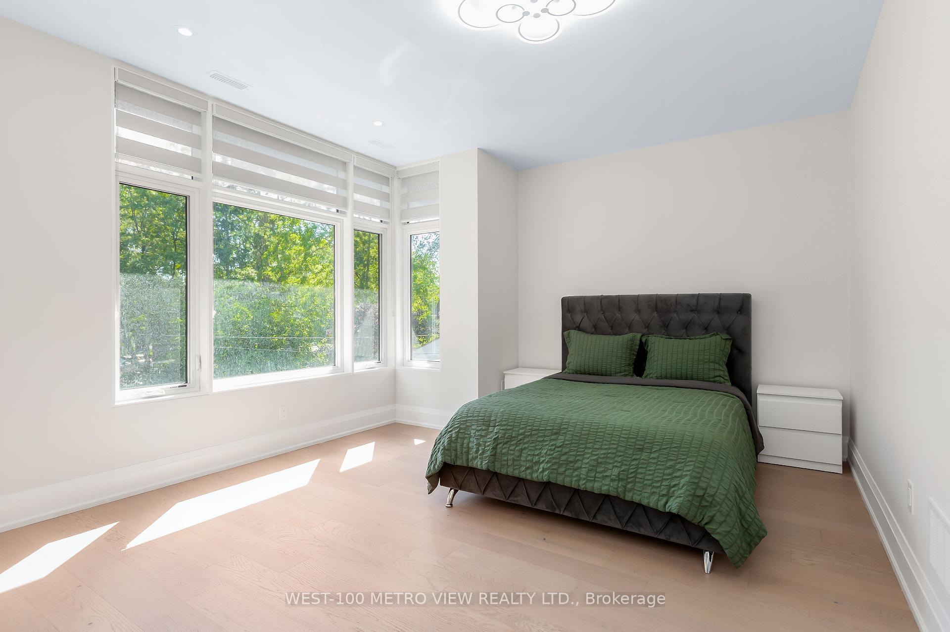 Photo 28 of 245 Bronte Road, Oakville, Bronte — HOMEH