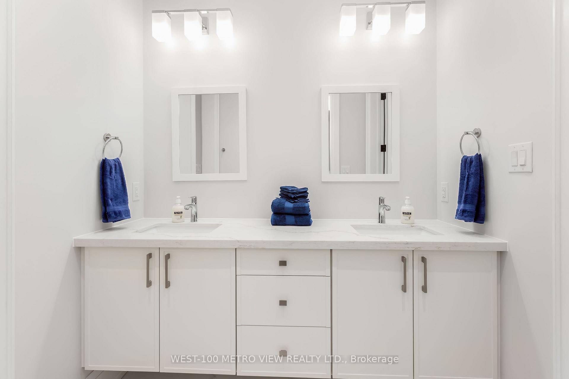 Photo 29 of 245 Bronte Road, Oakville, Bronte — HOMEH
