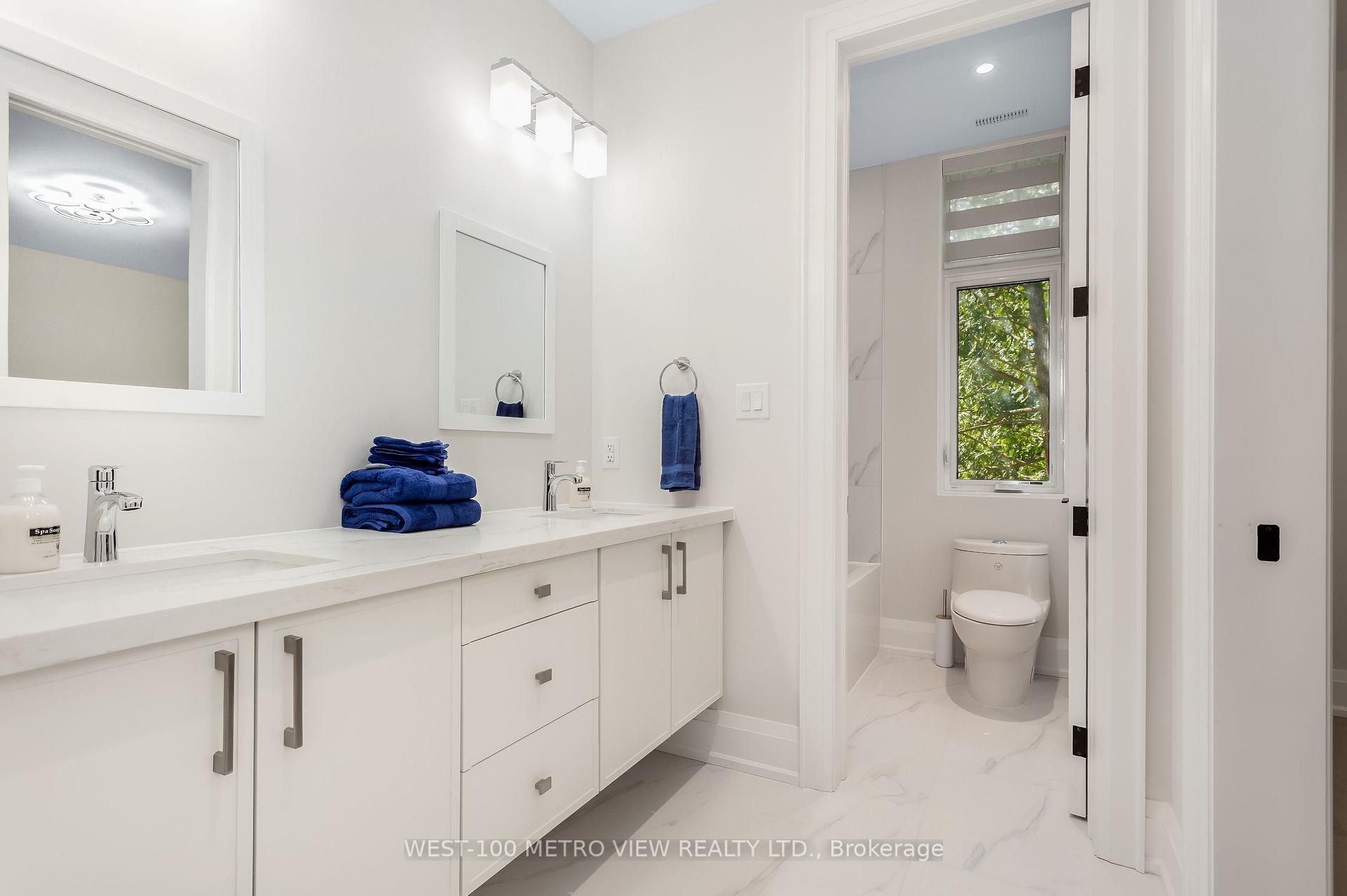 Photo 30 of 245 Bronte Road, Oakville, Bronte — HOMEH