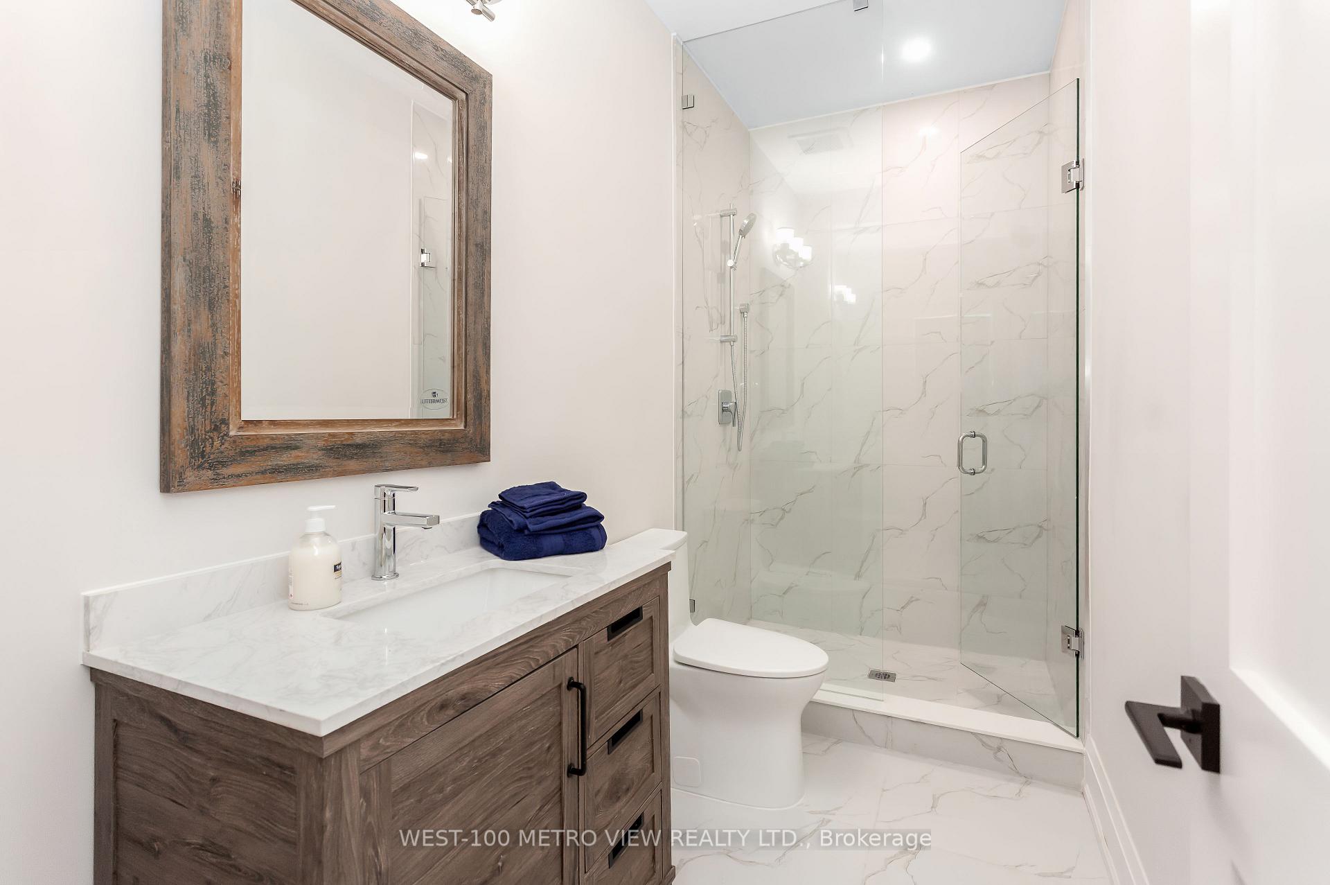Photo 36 of 245 Bronte Road, Oakville, Bronte — HOMEH