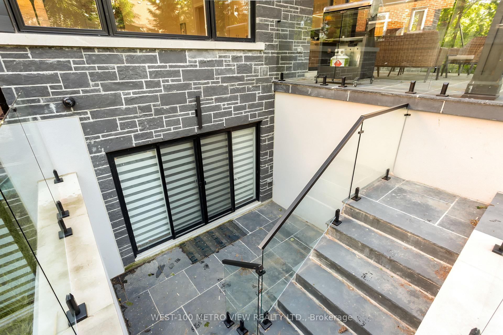 Photo 40 of 245 Bronte Road, Oakville, Bronte — HOMEH