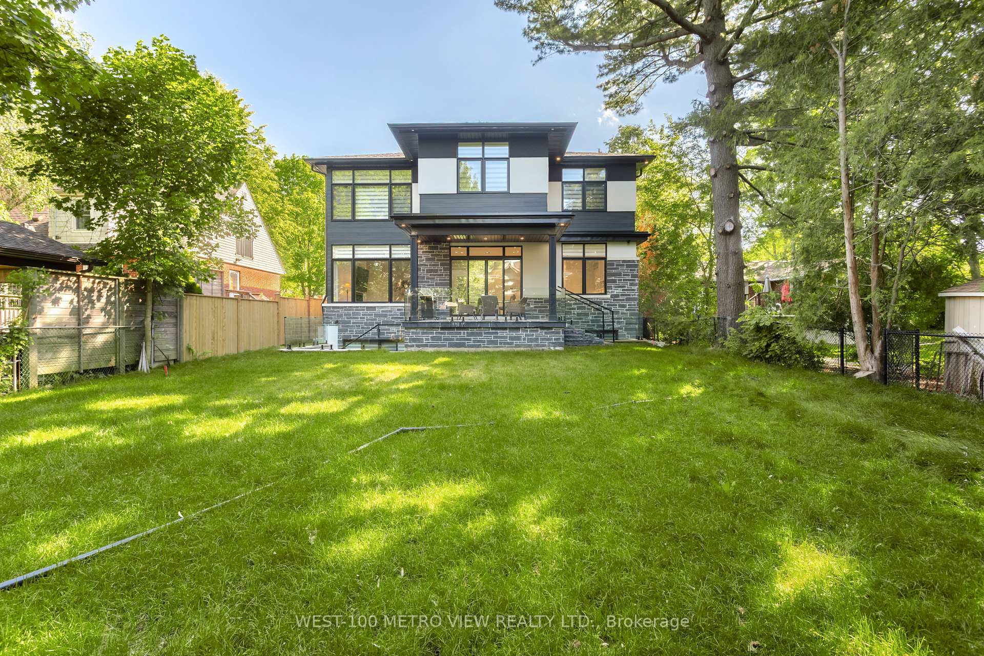 Photo 42 of 245 Bronte Road, Oakville, Bronte — HOMEH