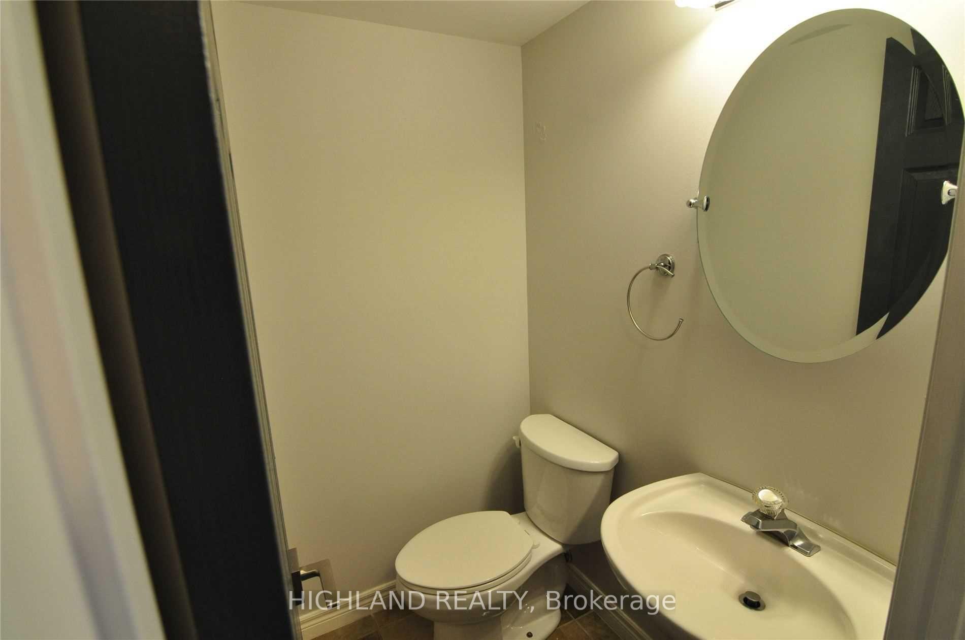Photo 4 of Unit 18, 1168 Arena Road, Mississauga, Applewood — HOMEH