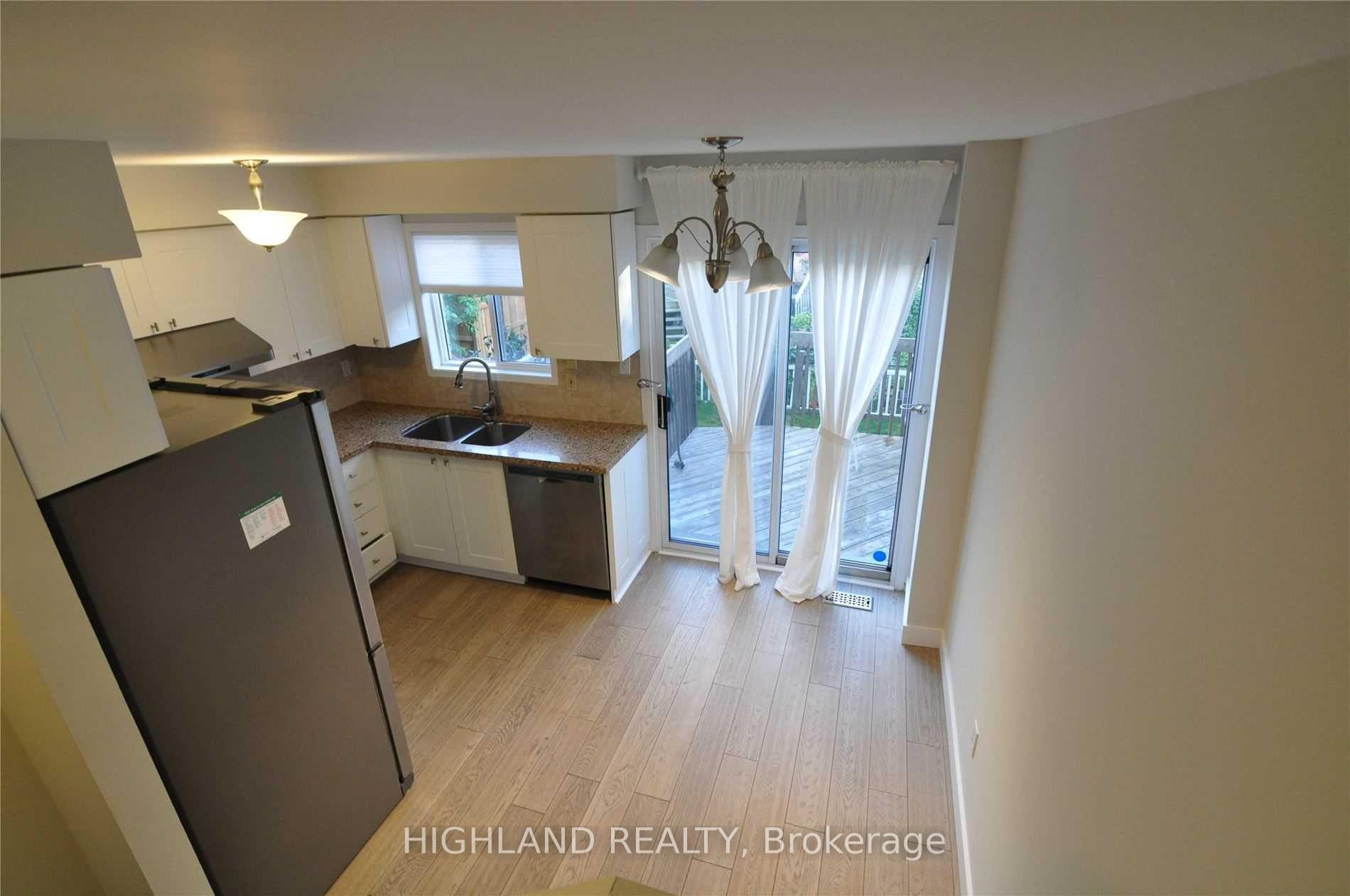 Photo 6 of Unit 18, 1168 Arena Road, Mississauga, Applewood — HOMEH