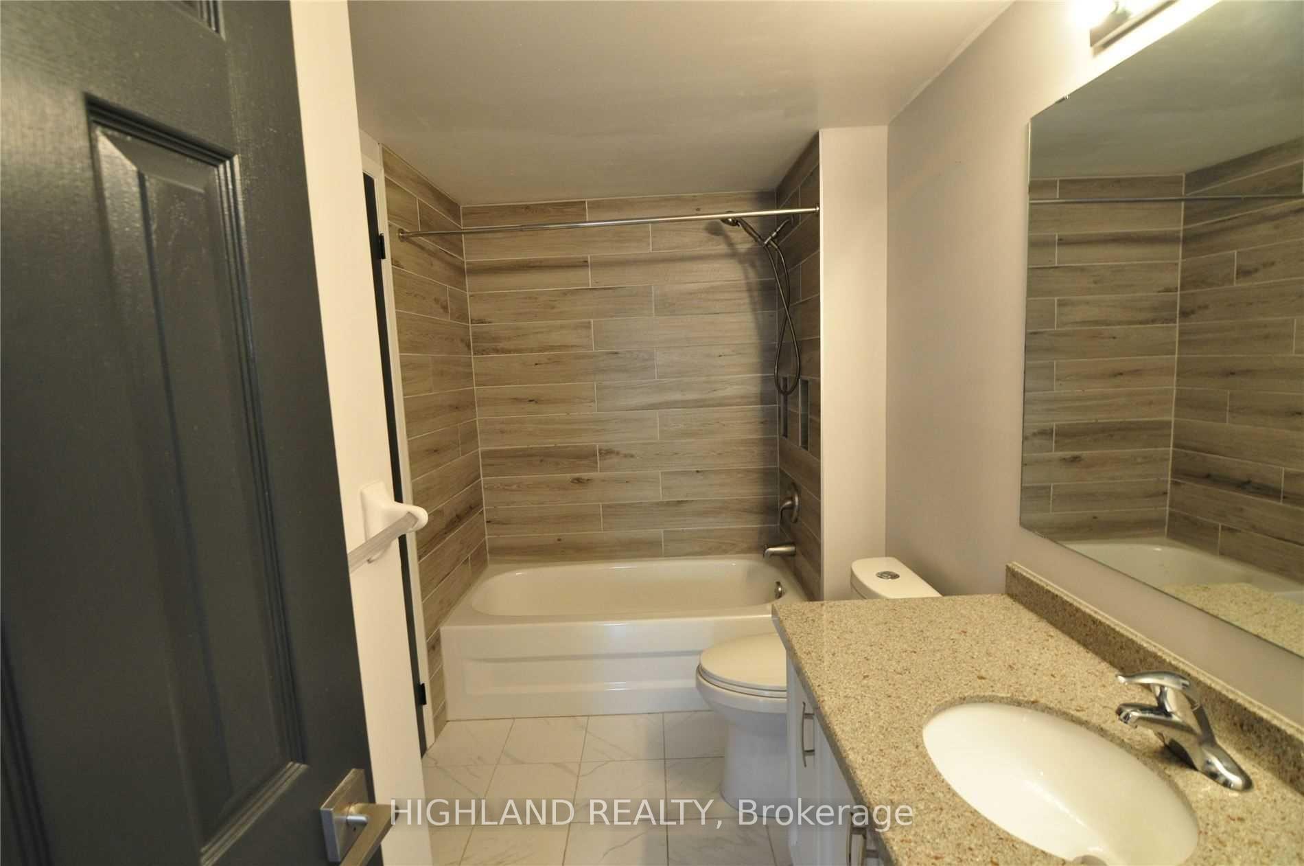 Photo 9 of Unit 18, 1168 Arena Road, Mississauga, Applewood — HOMEH