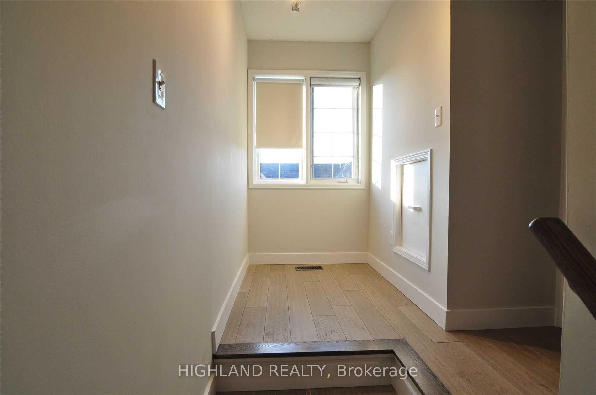 Photo 10 of Unit 18, 1168 Arena Road, Mississauga, Applewood — HOMEH