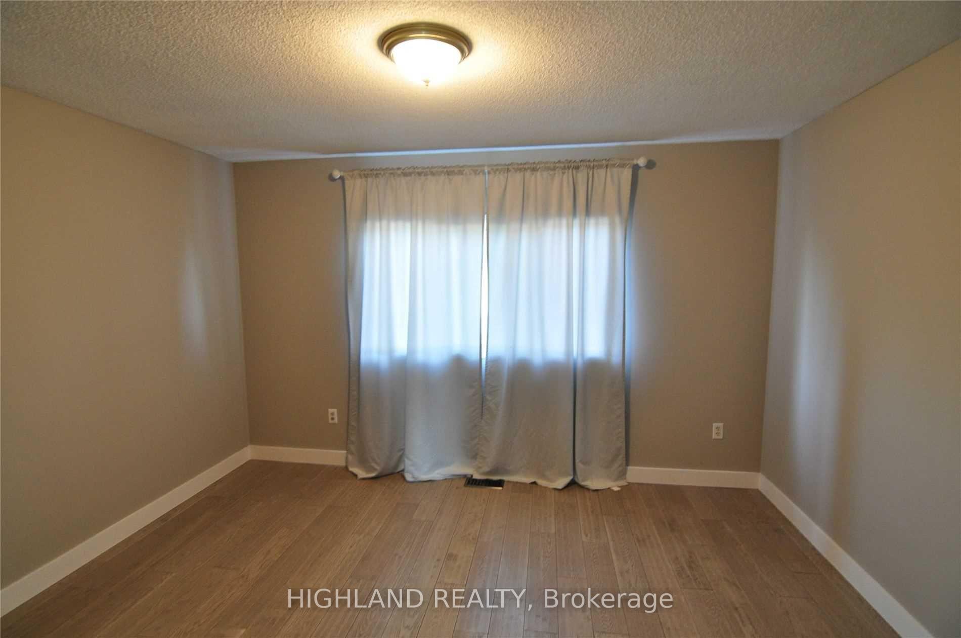 Photo 13 of Unit 18, 1168 Arena Road, Mississauga, Applewood — HOMEH