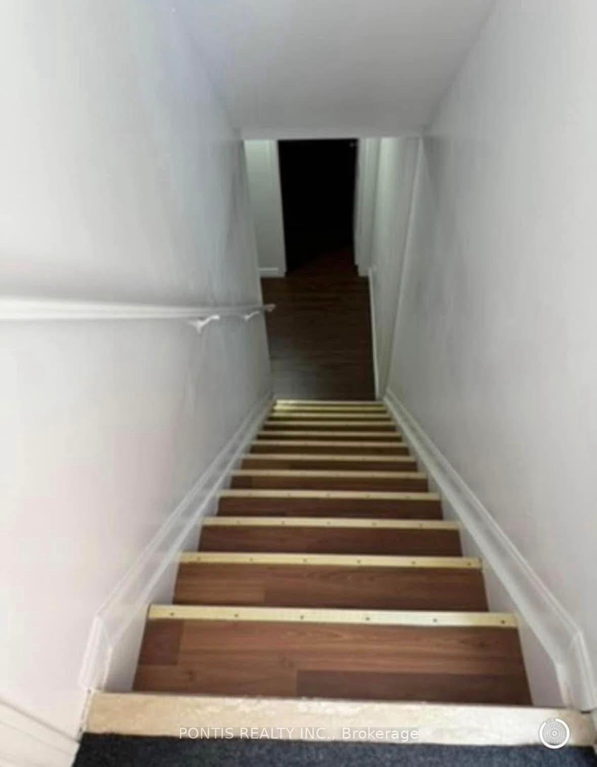Photo 3 of Unit Basement, 588 Dolly Bird Lane, Mississauga, Meadowvale Village — HOMEH