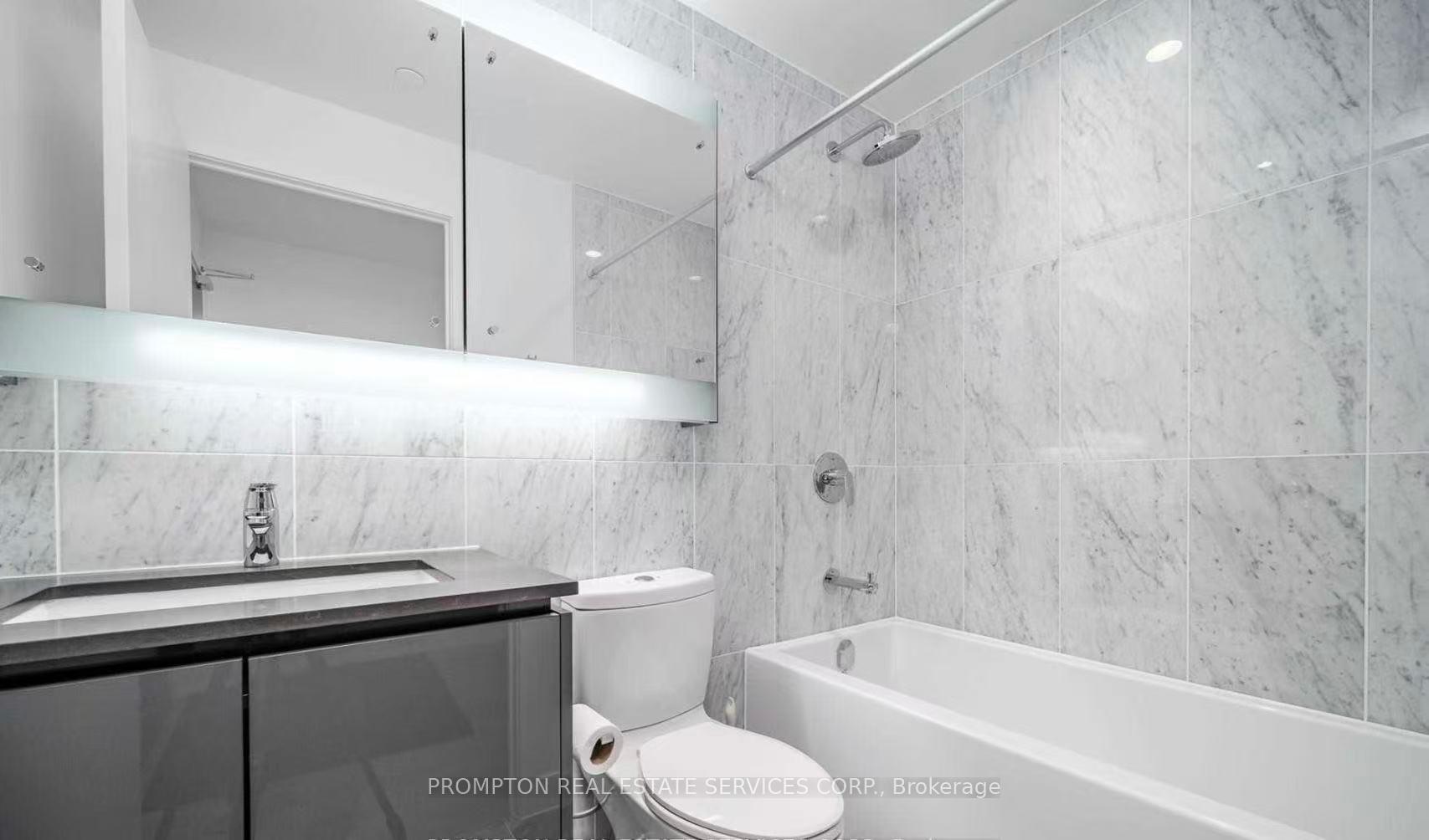 Photo 7 of Unit 1503, 117 Mcmahon Drive, North York, Bayview Village — HOMEH