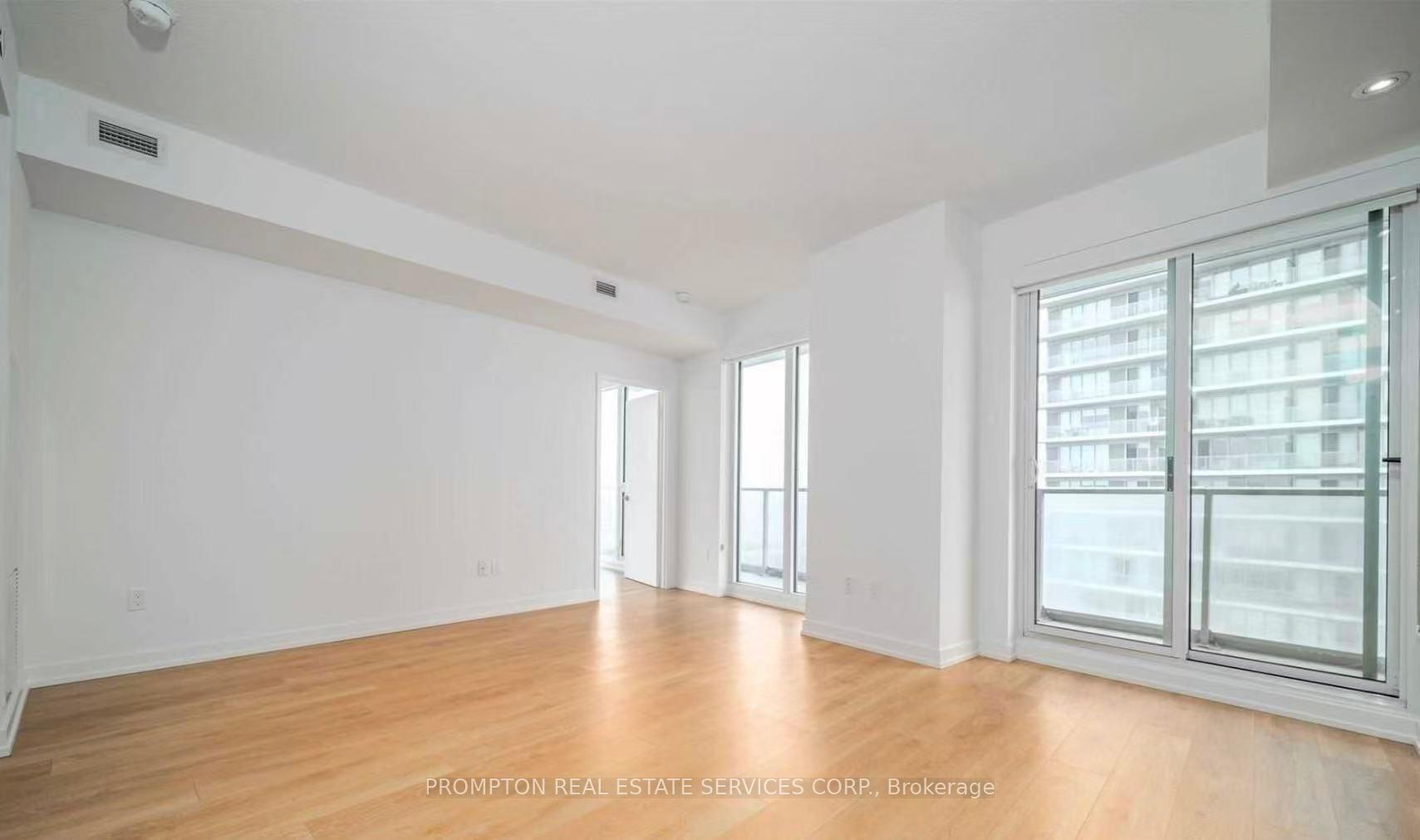 Photo 11 of Unit 1503, 117 Mcmahon Drive, North York, Bayview Village — HOMEH