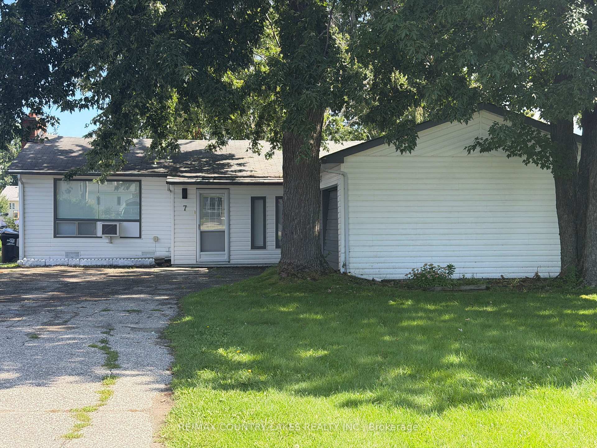 Photo of 7 Willow Crescent