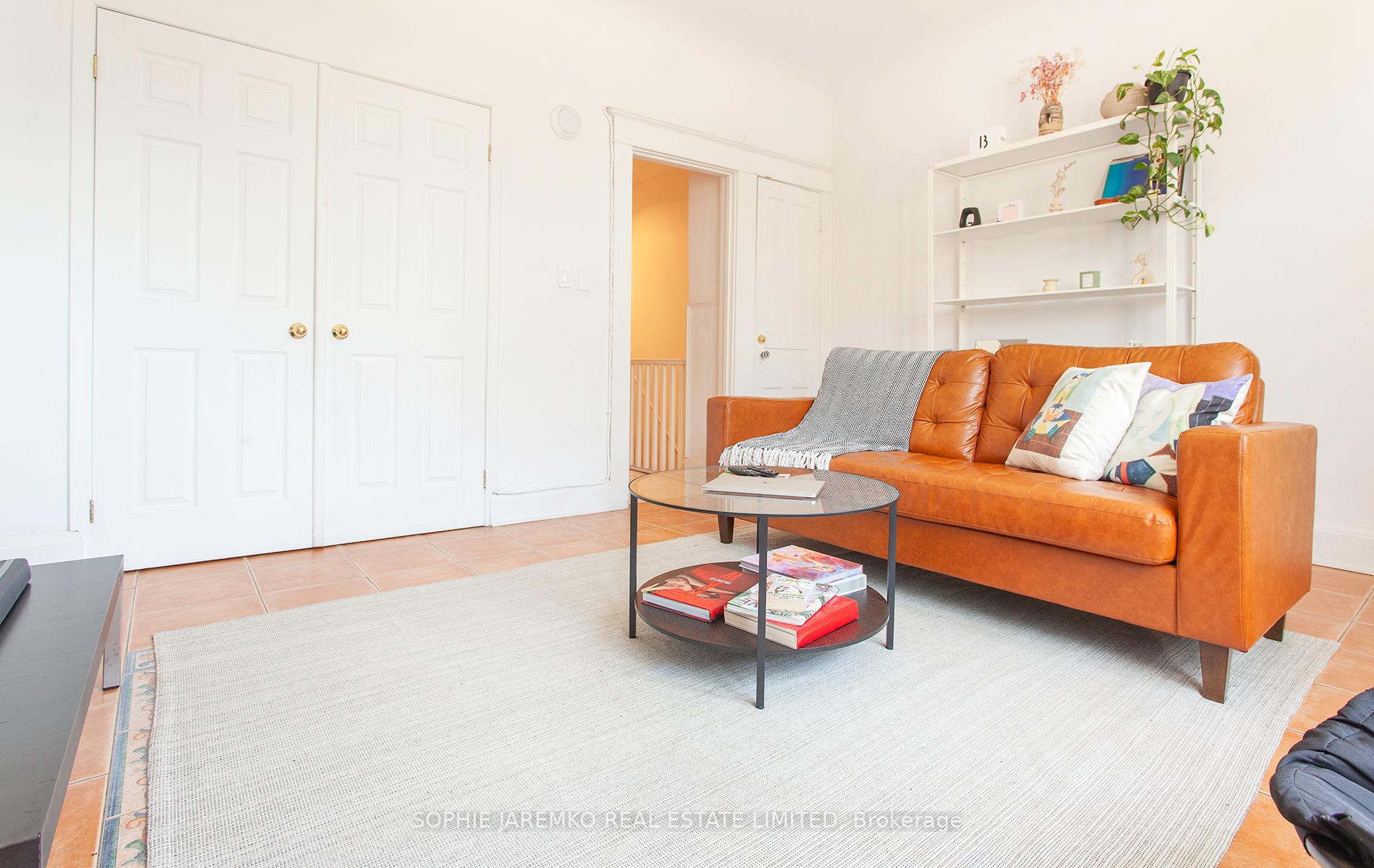 Photo 3 of 2102A Dundas Street W, Toronto, Roncesvalles — HOMEH