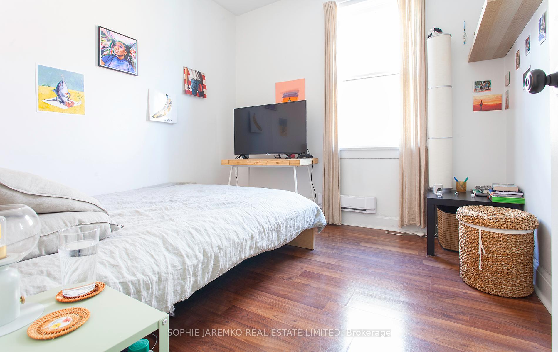 Photo 11 of 2102A Dundas Street W, Toronto, Roncesvalles — HOMEH