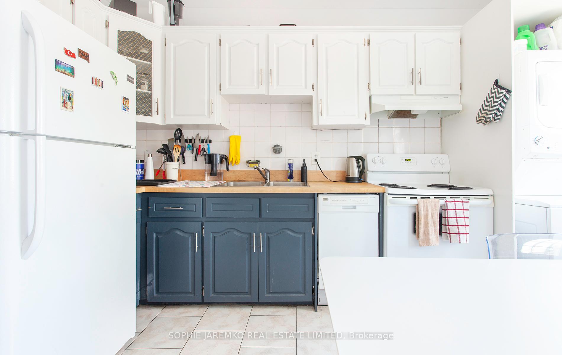 Photo 16 of 2102A Dundas Street W, Toronto, Roncesvalles — HOMEH