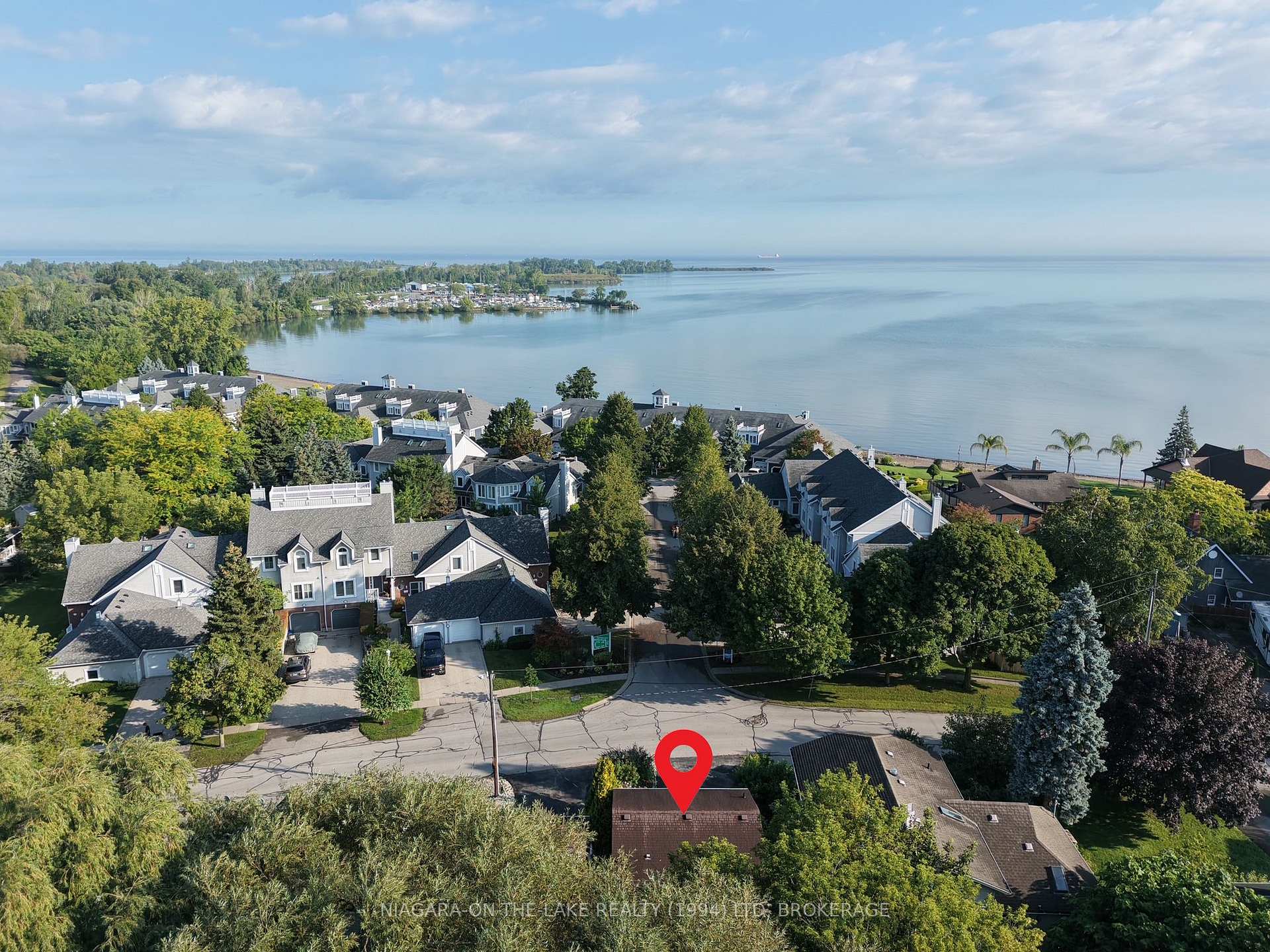 Photo of 8 Lakeside Drive